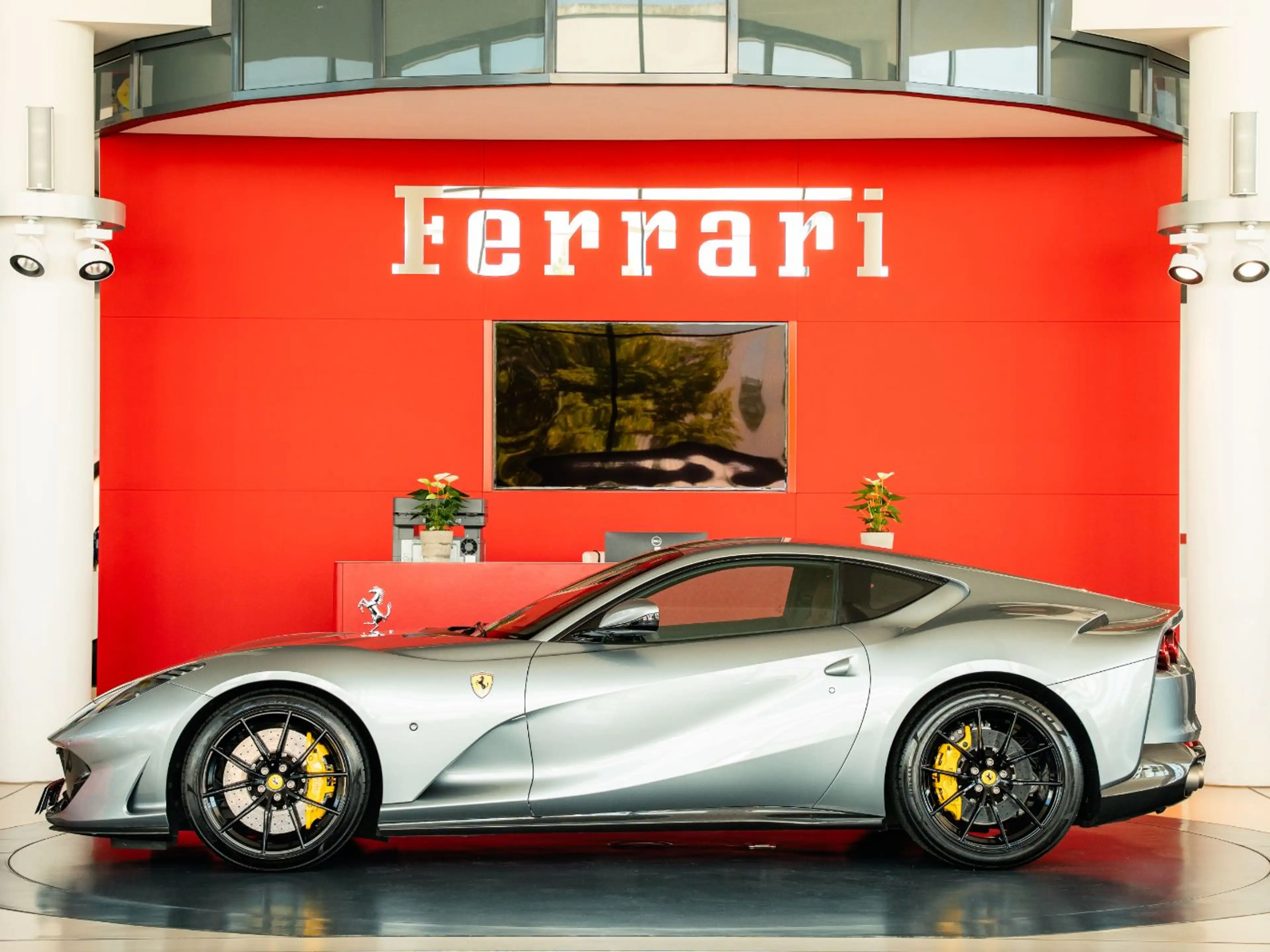 Ferrari 812 Superfast Carbon-Exterior*HiFi-Premium*Lift — photo 4