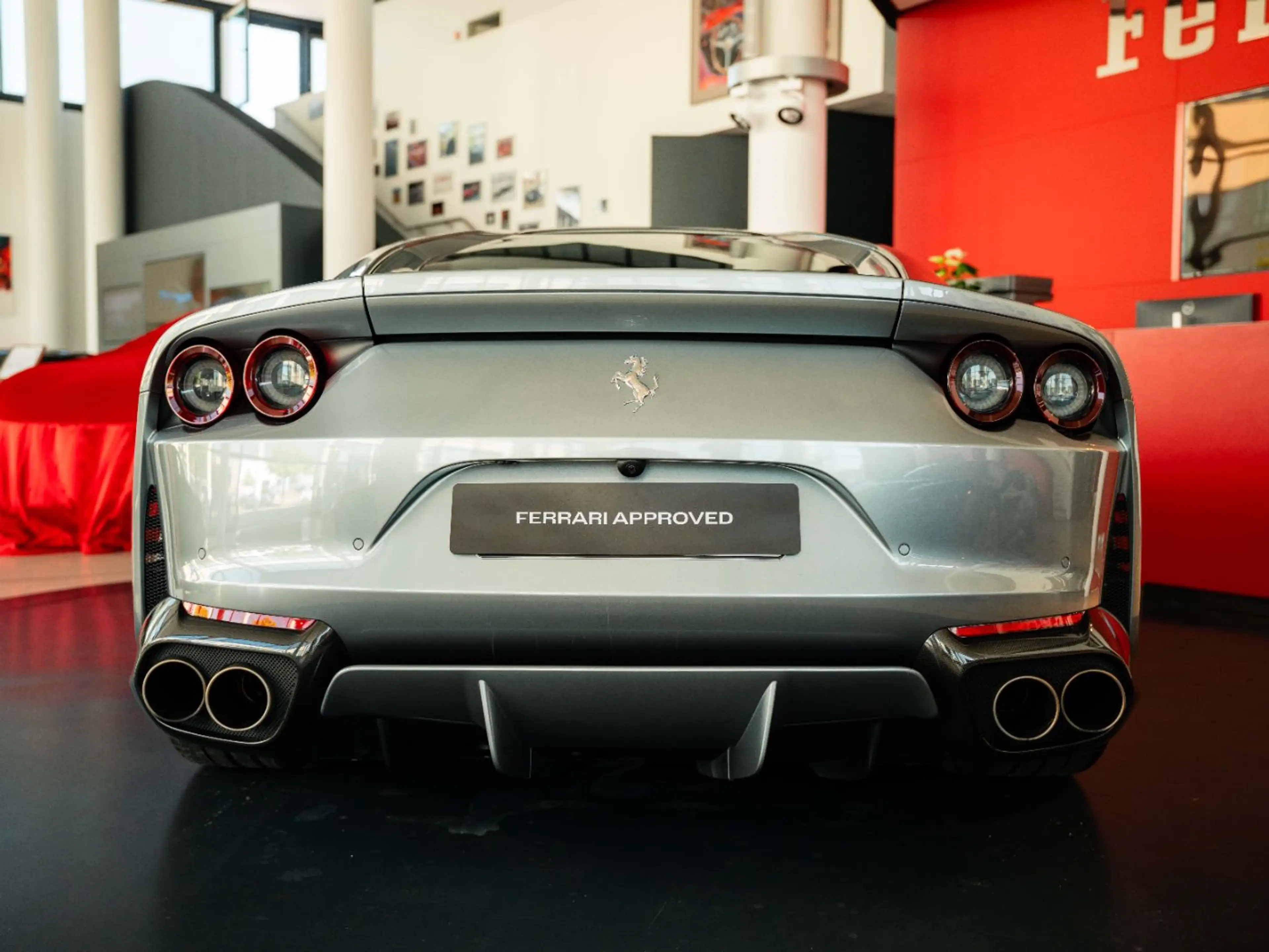 Ferrari 812 Superfast Carbon-Exterior*HiFi-Premium*Lift — photo 14