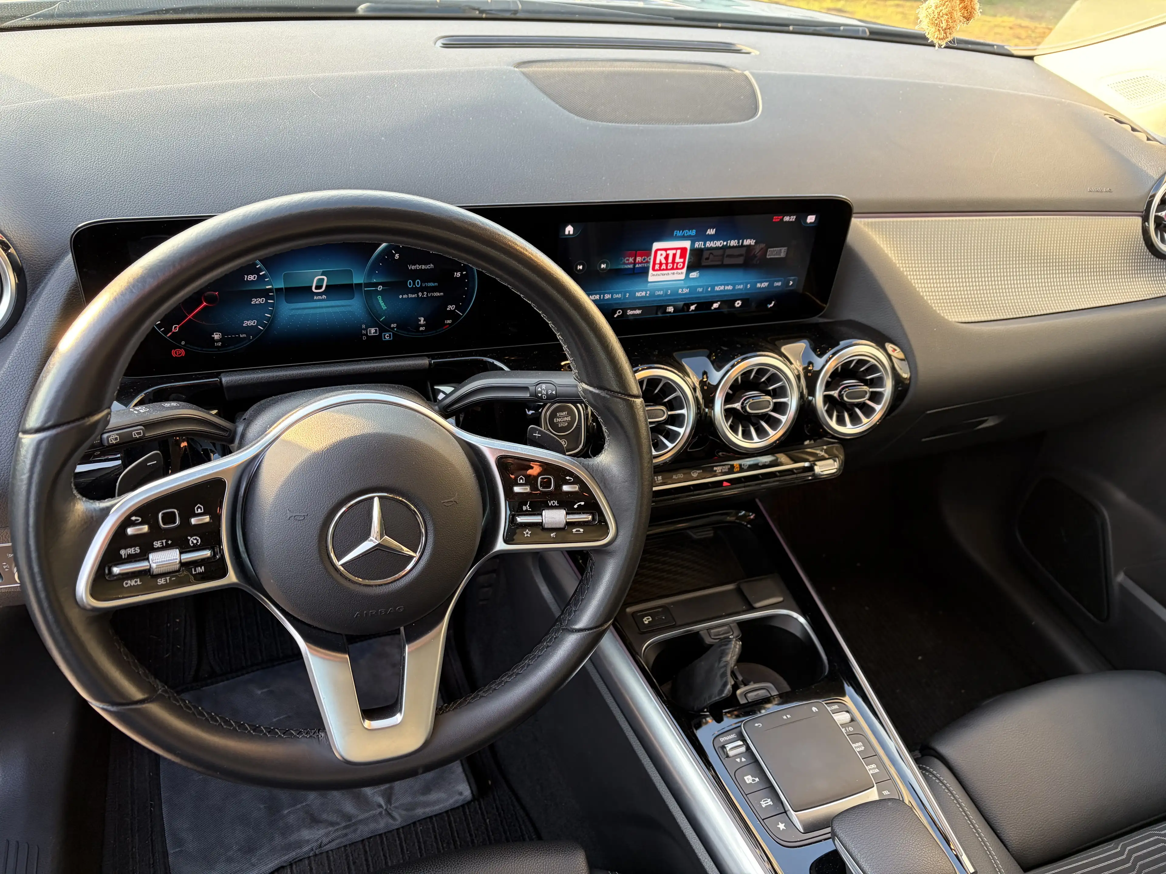 Mercedes-Benz GLA 200 GLA 200 d (247.712) — photo 9