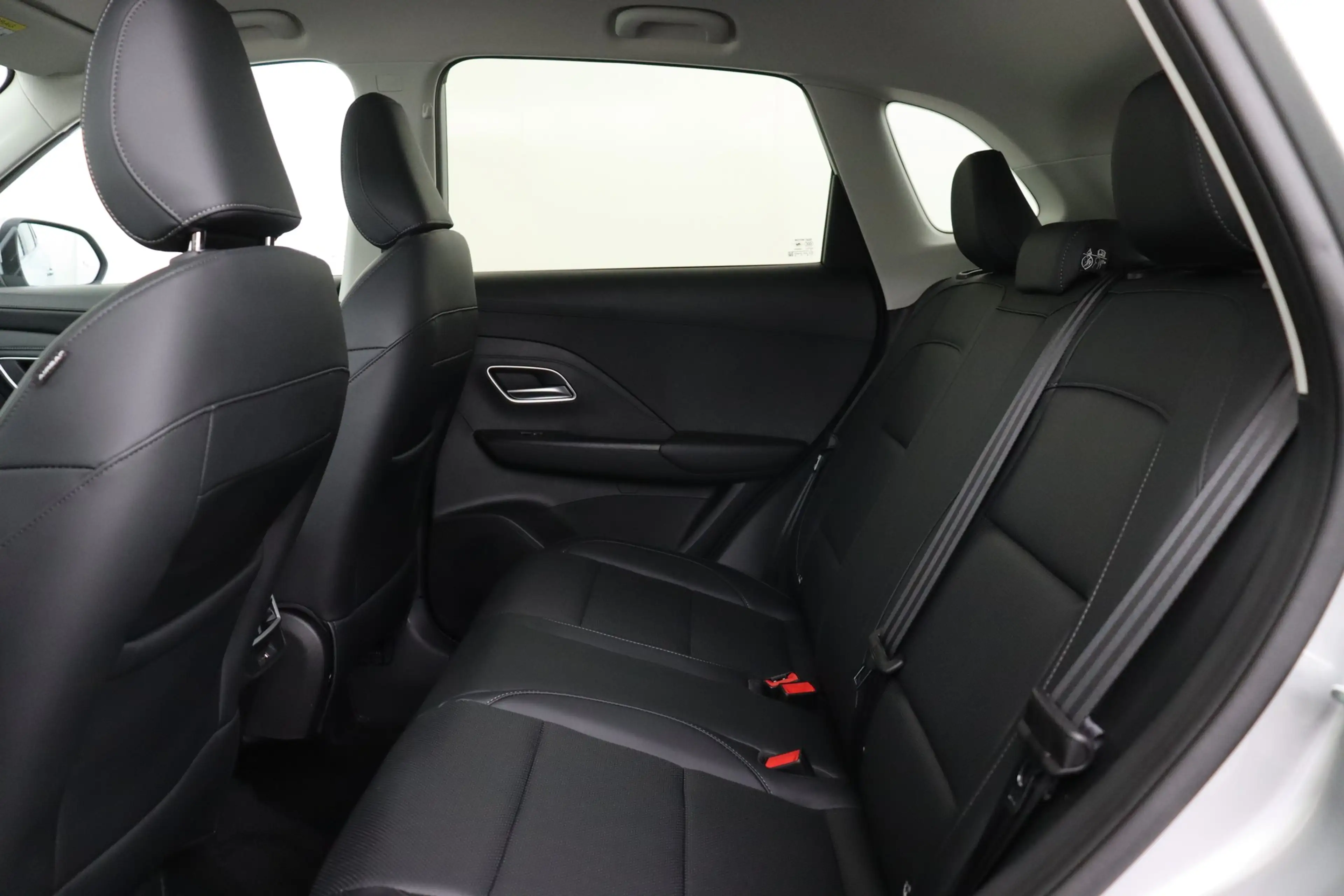 MG ZS 1.5 L LUXURY HYBRIDE + CARPLAY + GPS + CAMERA + PD — photo 13