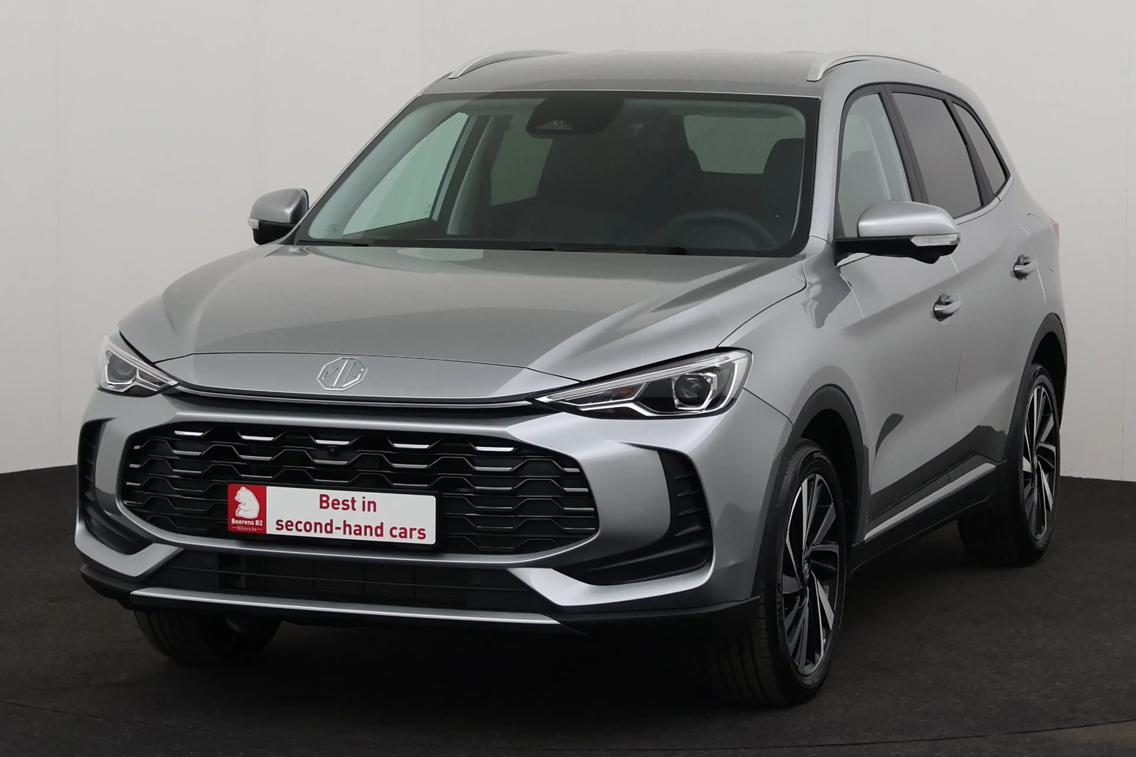 MG ZS 1.5 L LUXURY HYBRIDE + CARPLAY + GPS + CAMERA + PD