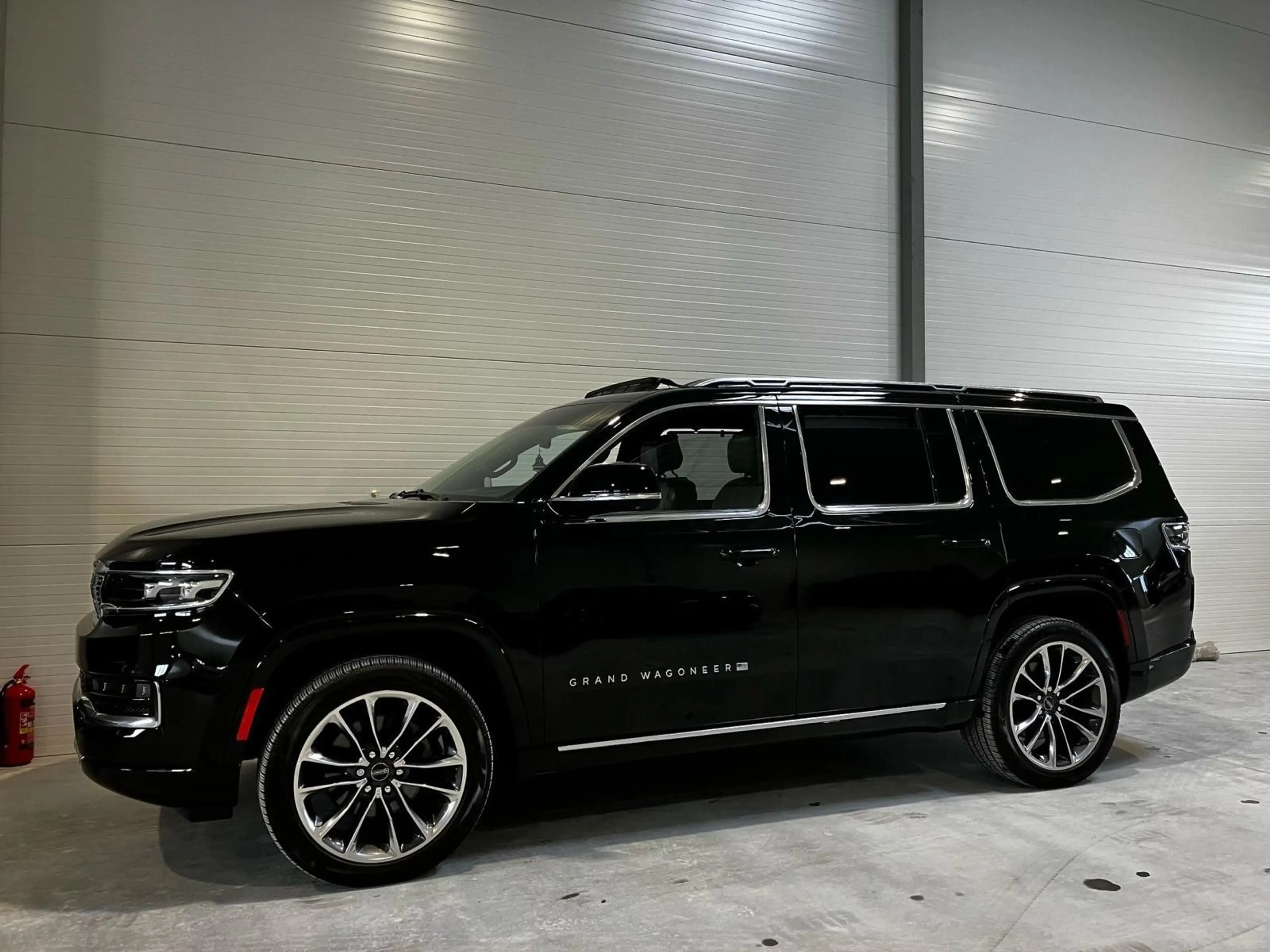 Jeep Wagoneer Grand Wagoneer Series 3 6,4 LPG GAS 8 Sitzer — photo 6
