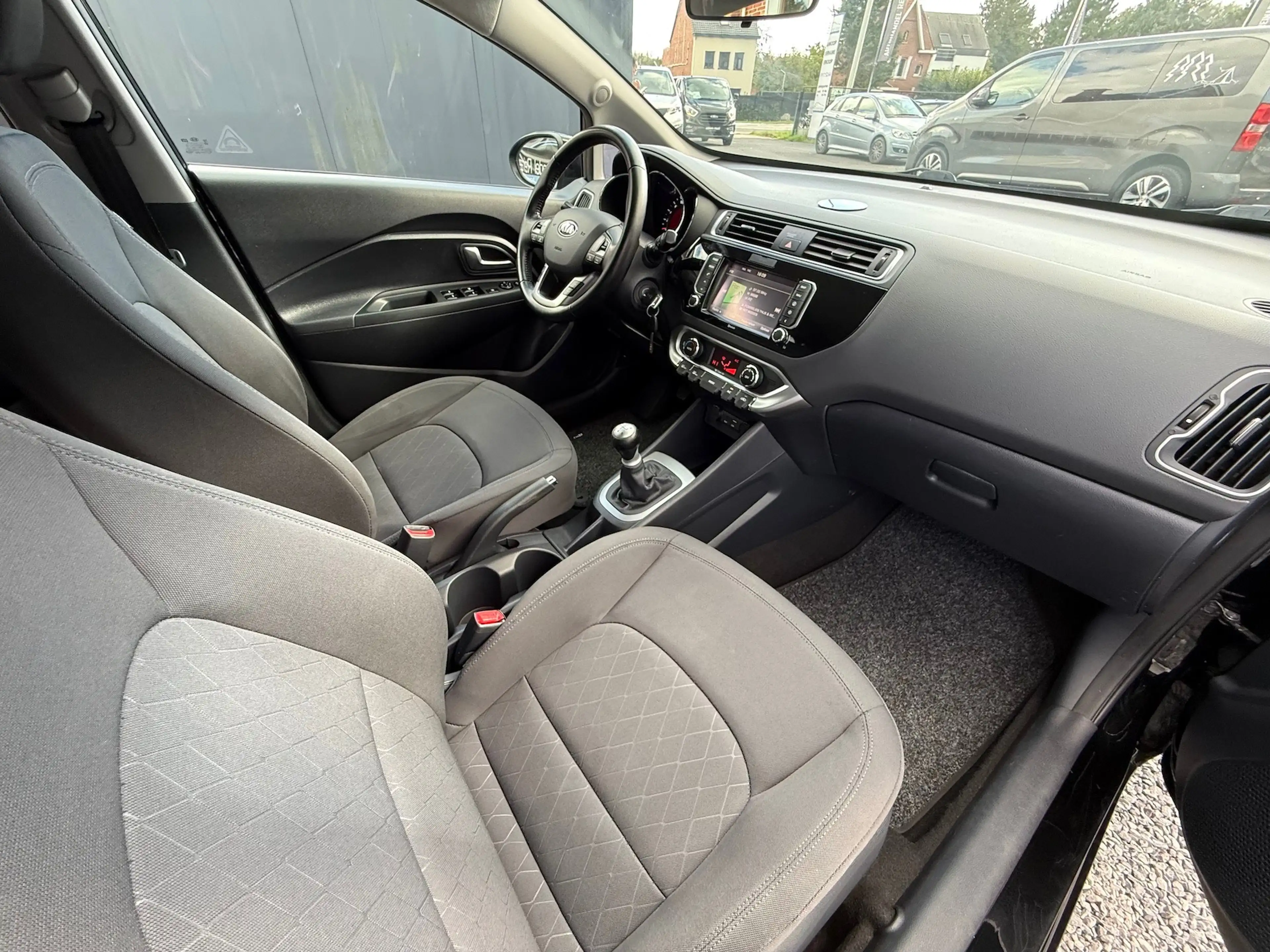Kia Rio Rio 1.2i Lounge, Airco, Navigatie, Pdc + 12M Garantie — photo 6
