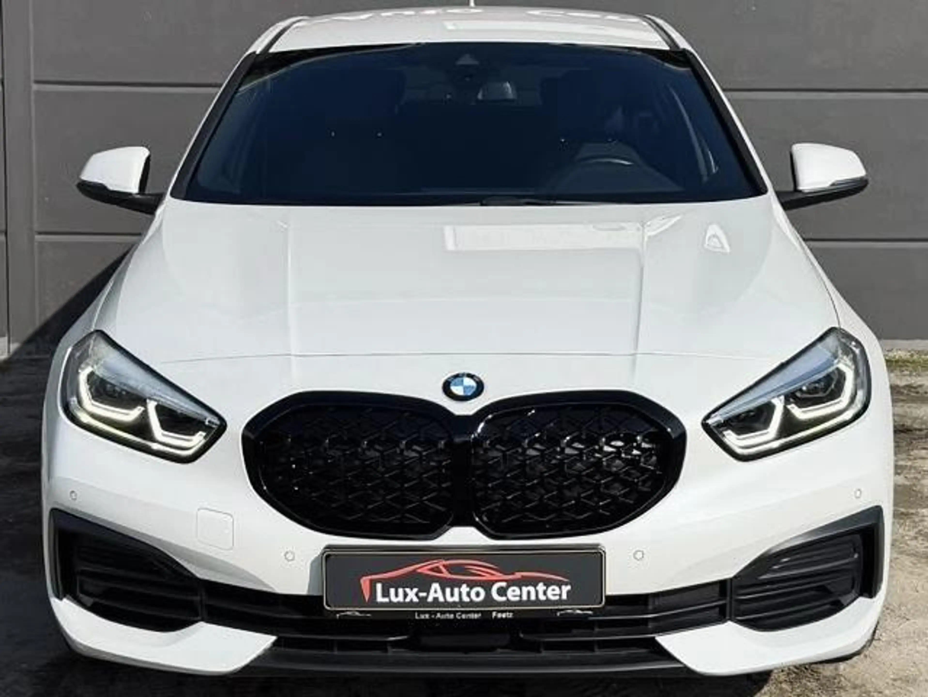 BMW 118 118i Automatique // Révisée Et Garantie 12 Mois✅✅✅ — photo 3
