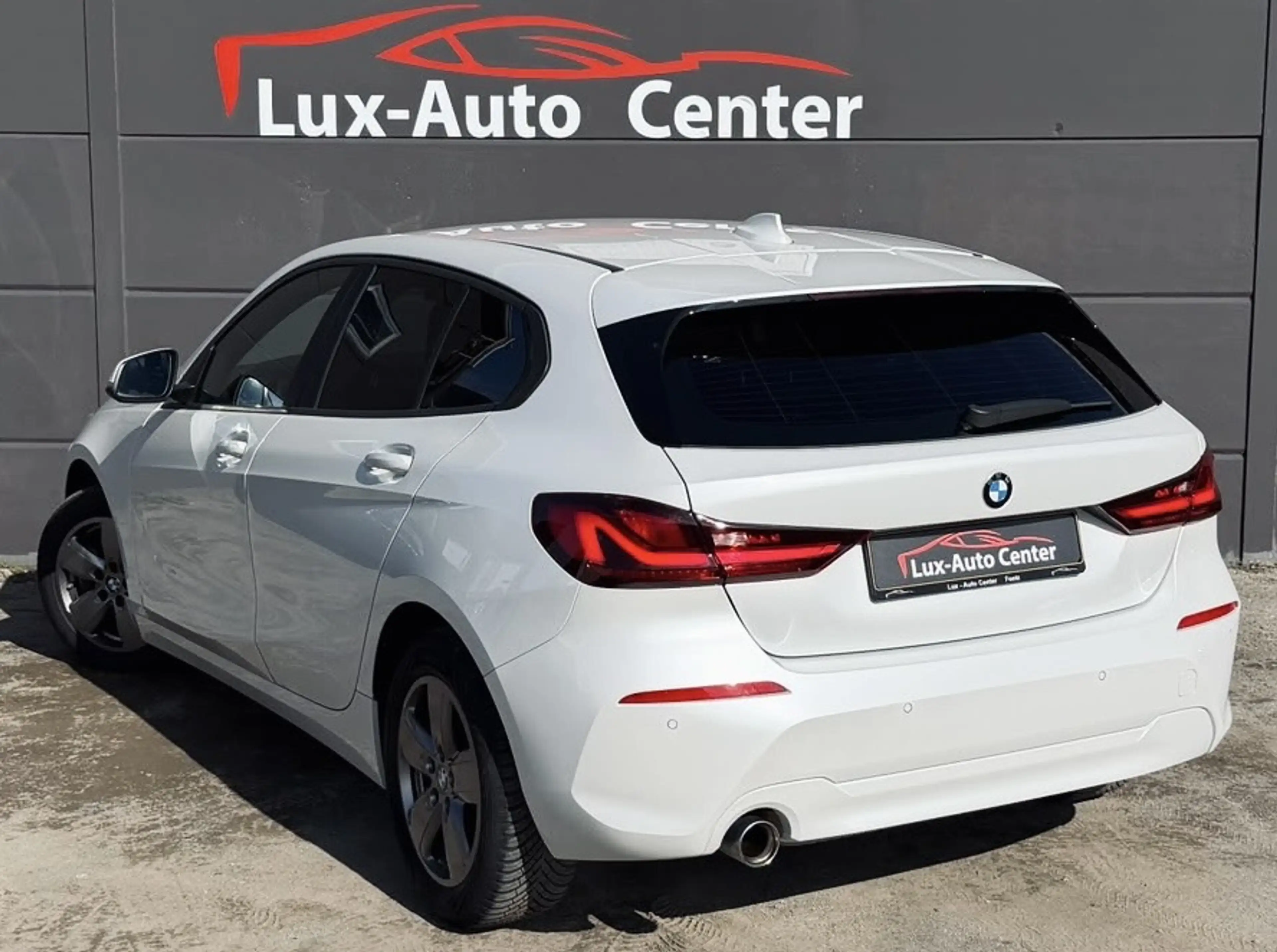 BMW 118 118i Automatique // Révisée Et Garantie 12 Mois✅✅✅ — photo 7