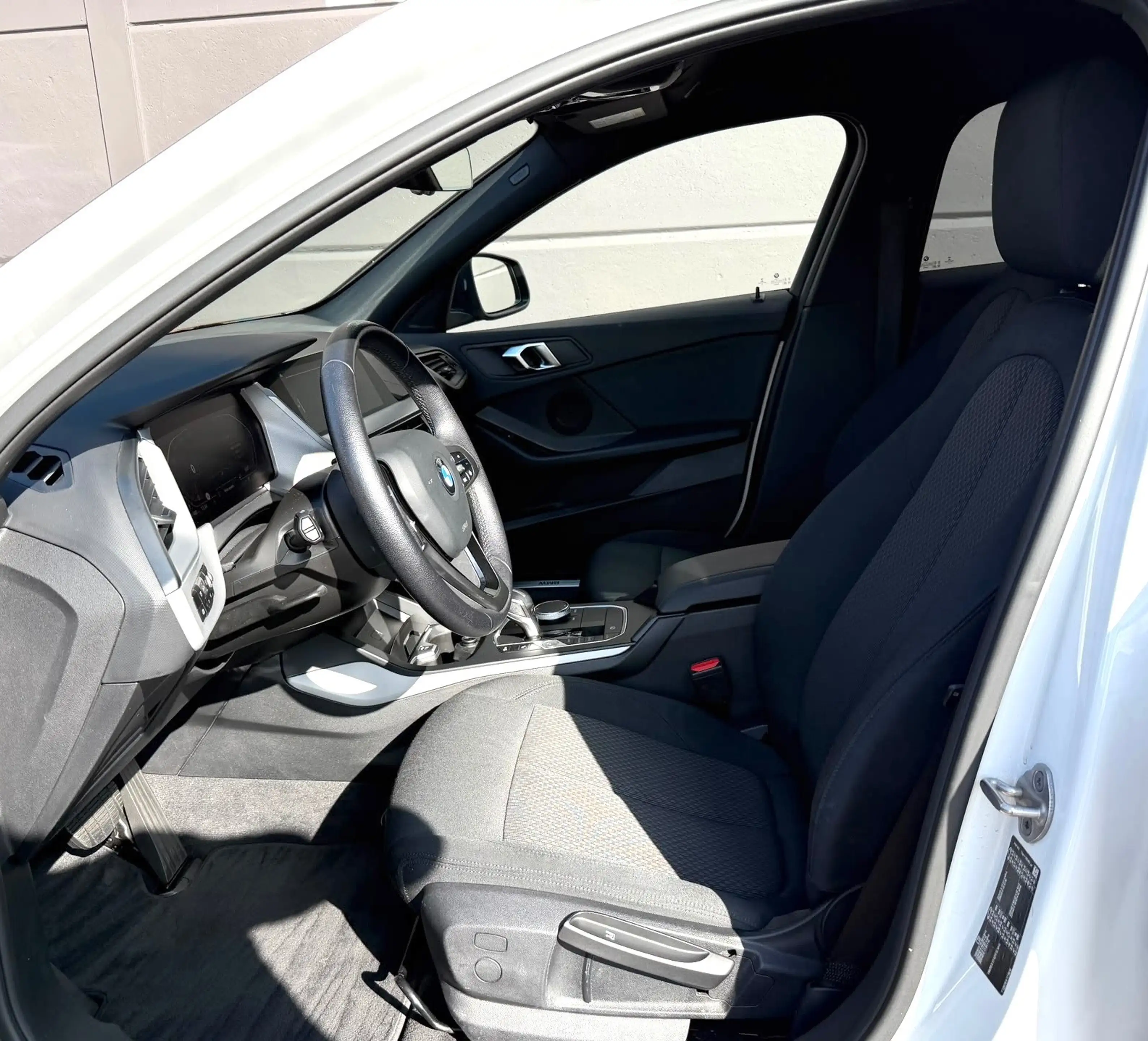 BMW 118 118i Automatique // Révisée Et Garantie 12 Mois✅✅✅ — photo 13