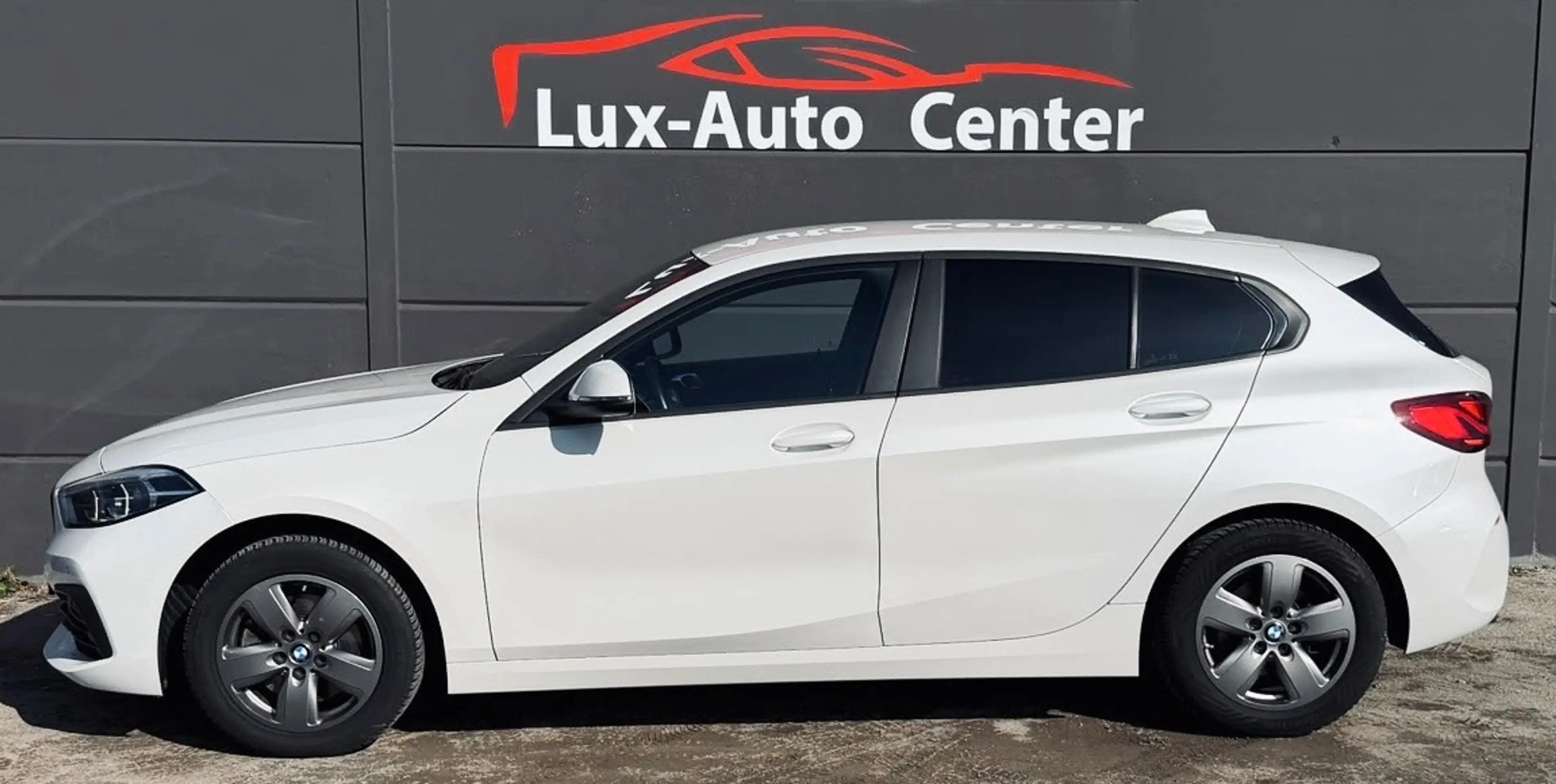 BMW 118 118i Automatique // Révisée Et Garantie 12 Mois✅✅✅ — photo 5