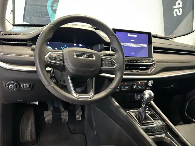 Jeep Compass view 11