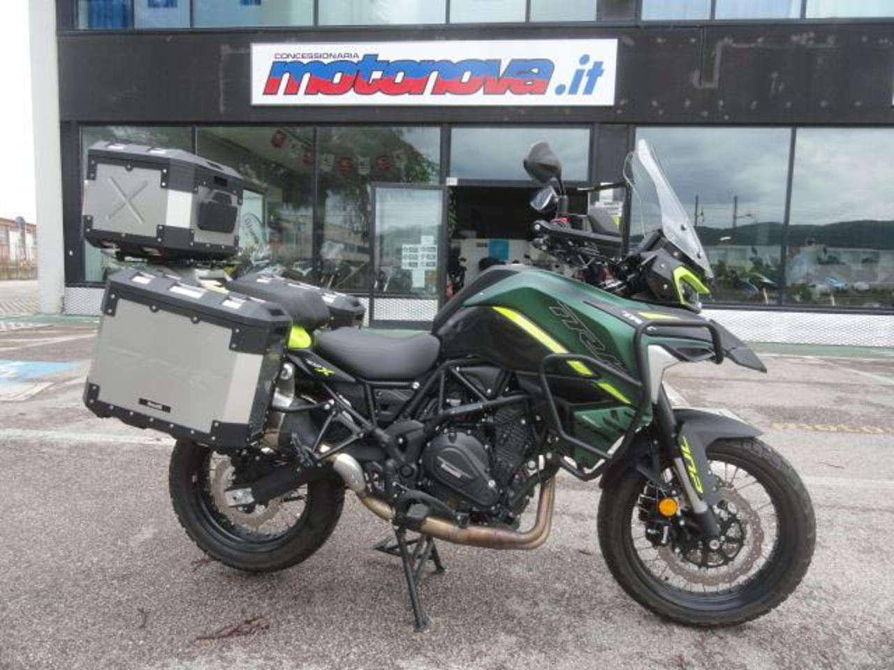 Benelli TRK 702 TRK 702 X
