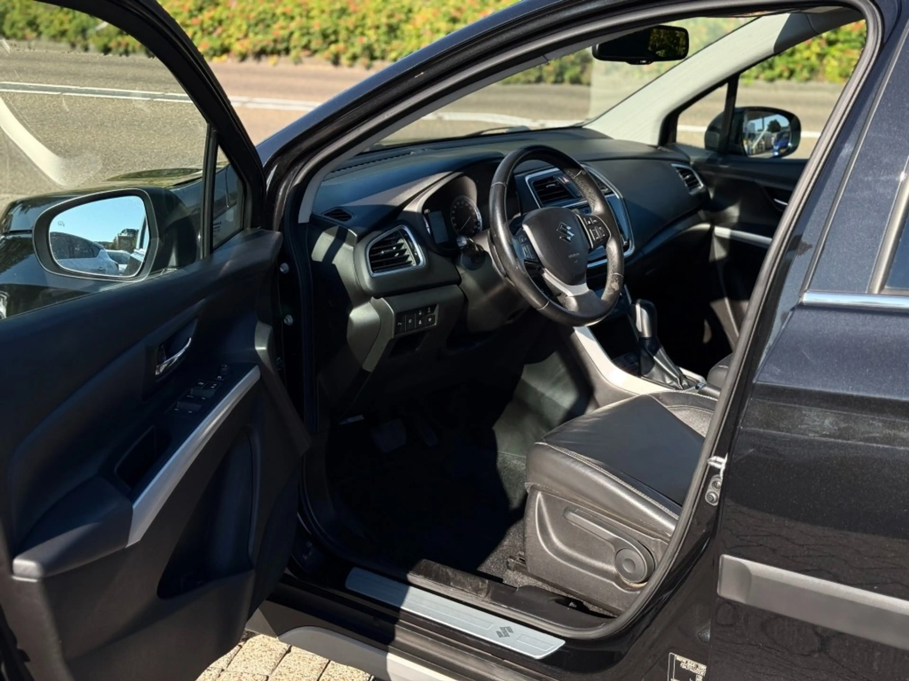 Suzuki SX4 S-Cross 1.4 HIGH EXE TREKHAAK — photo 8