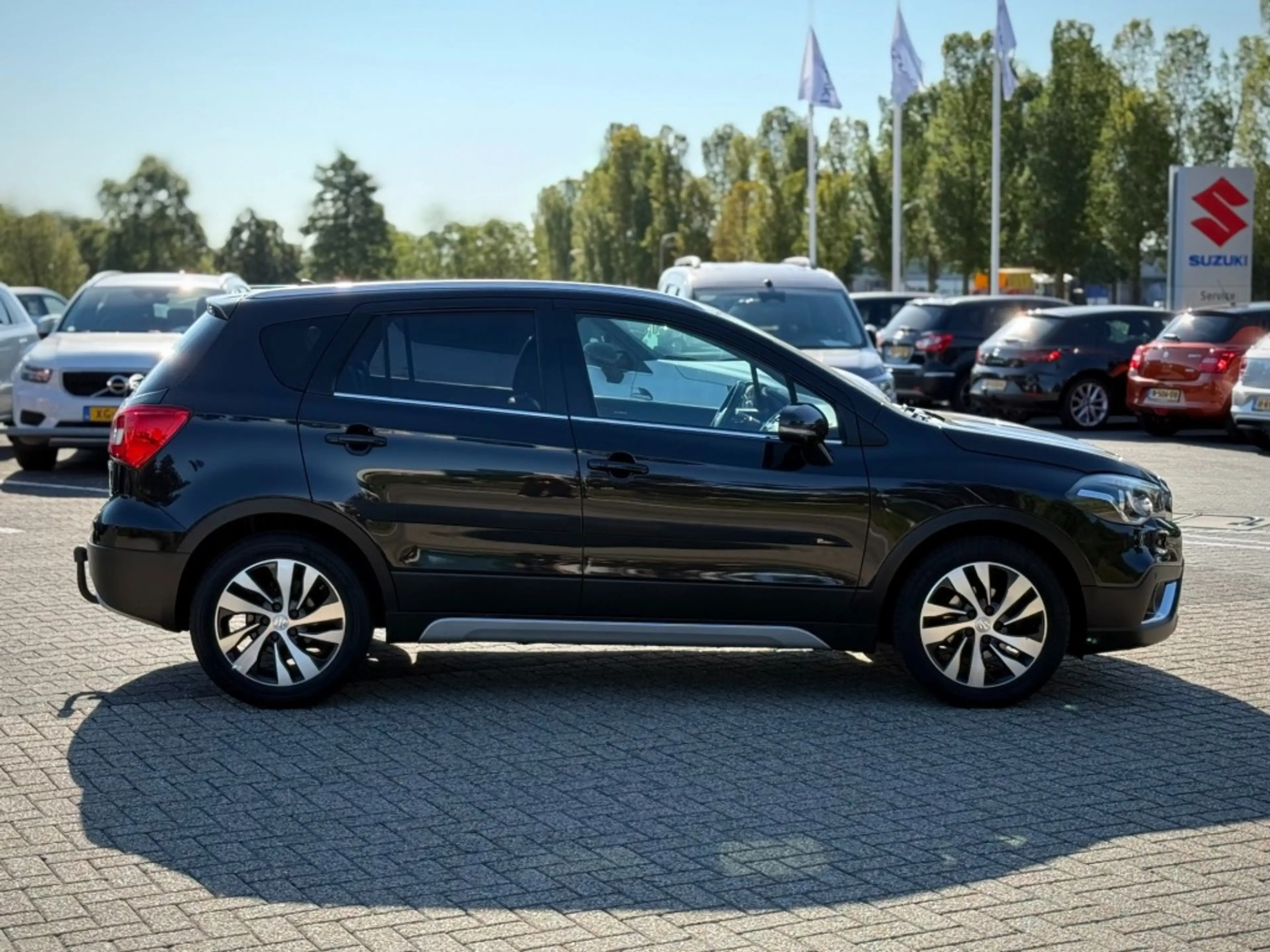Suzuki SX4 S-Cross 1.4 HIGH EXE TREKHAAK — photo 6