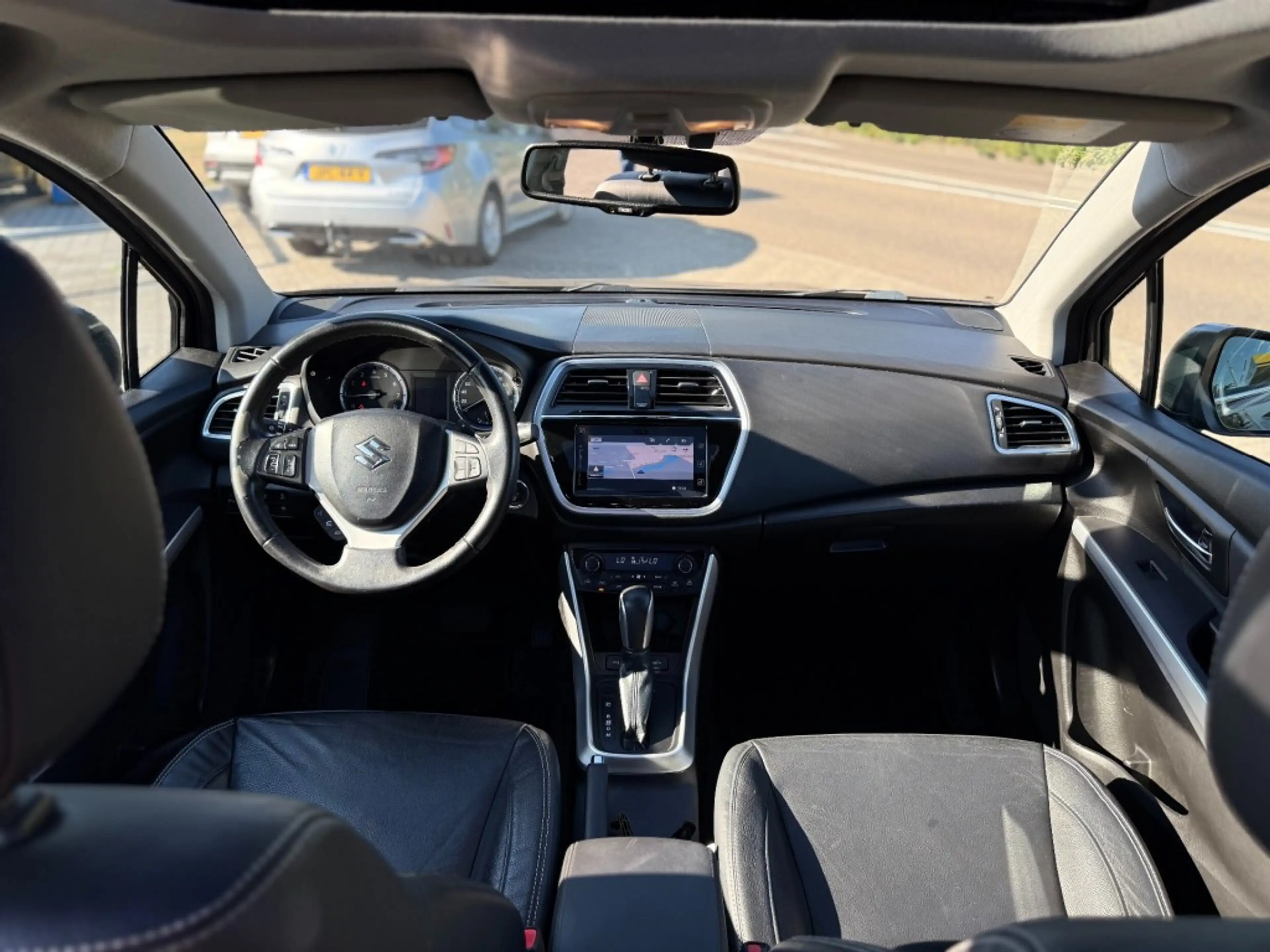 Suzuki SX4 S-Cross 1.4 HIGH EXE TREKHAAK — photo 10