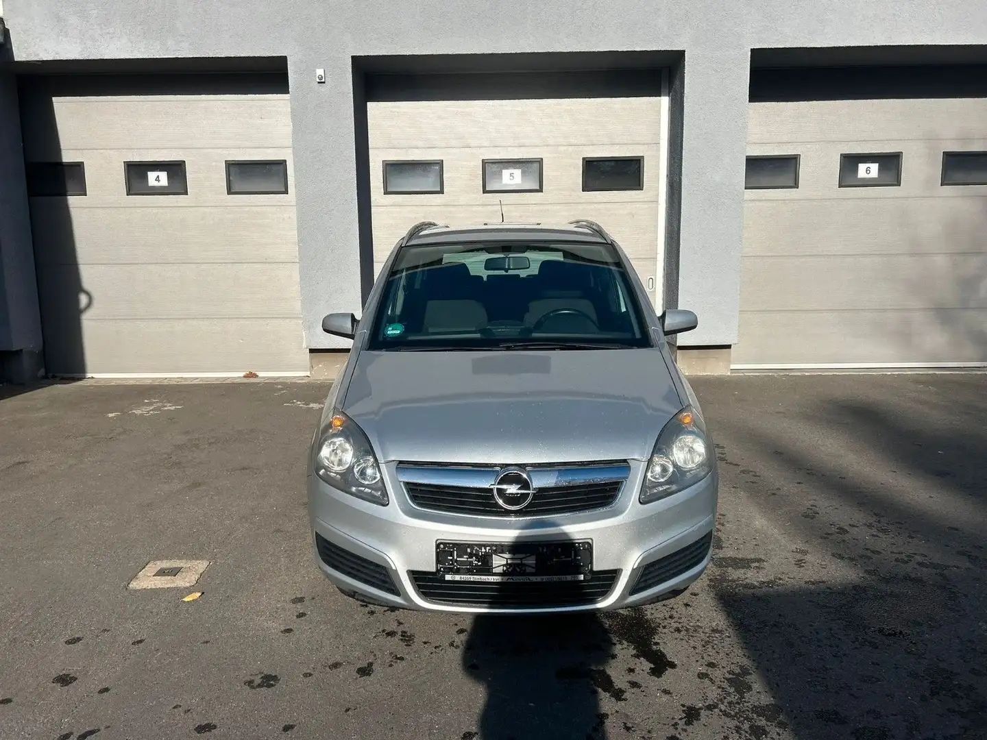 Opel Zafira B Edition Argent - 2