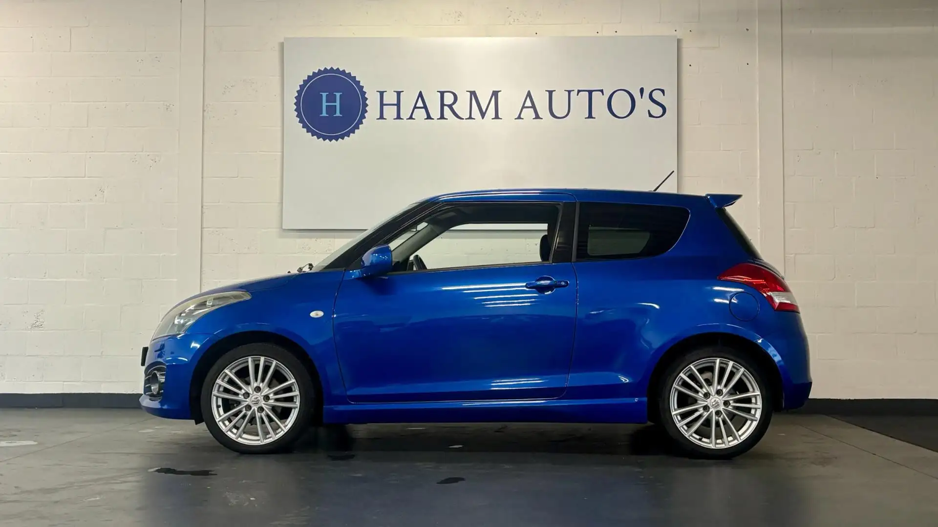 Suzuki Swift 1.6 Sport 136pk Xenon / Cruise / Clima / '17' Blauw - 2