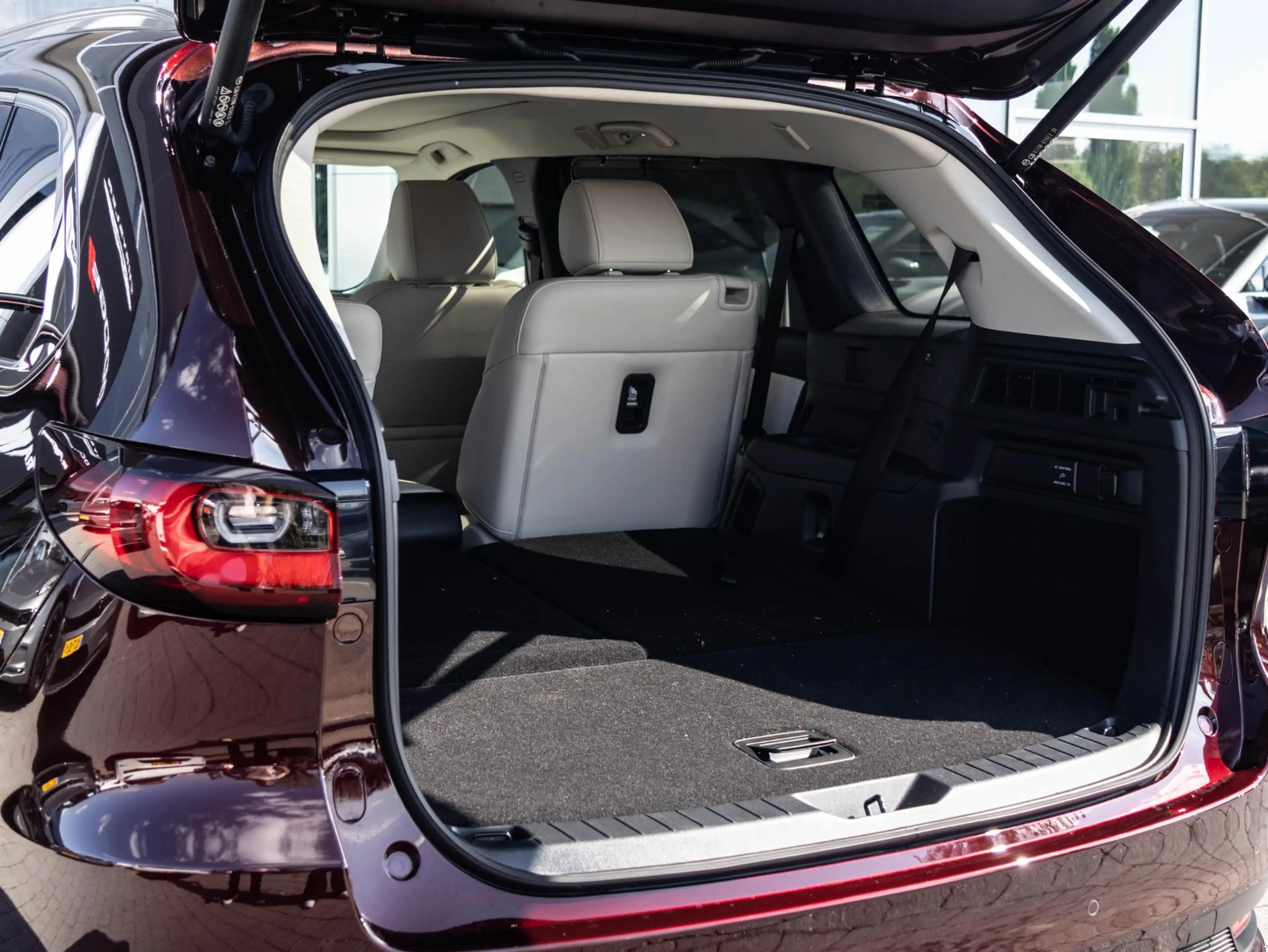 Mazda CX-80 2.5 e-SkyActiv PHEV Takumi Plus 6p. | Pano | Leder — photo 18