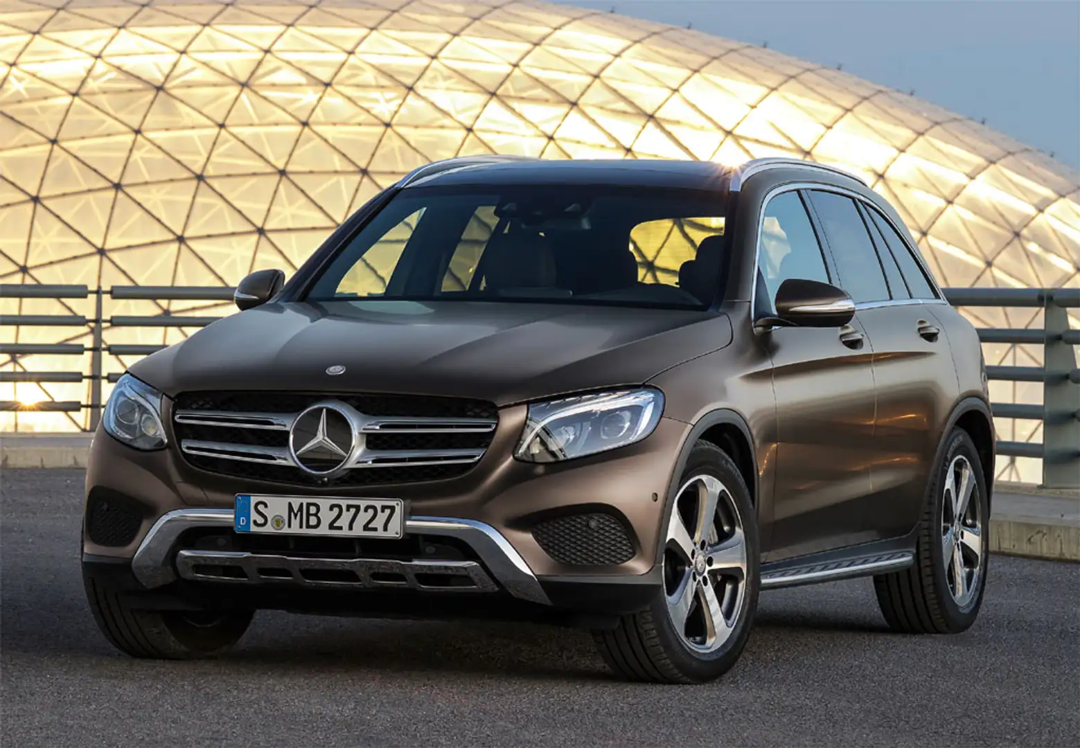 Mercedes-Benz GLC 350 350e 4Matic Noir - 1