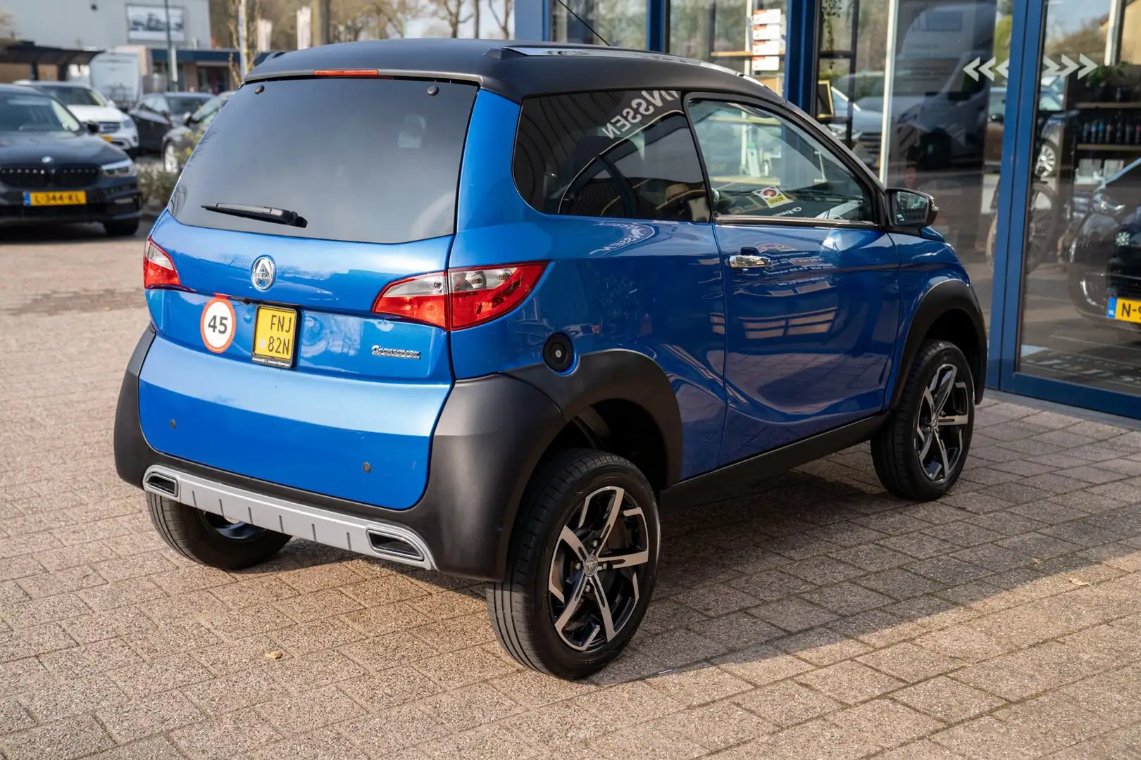 Aixam Crossover Brommobiel Premium|Prijs rijklaar incl 12 mnd gara Azul - 2