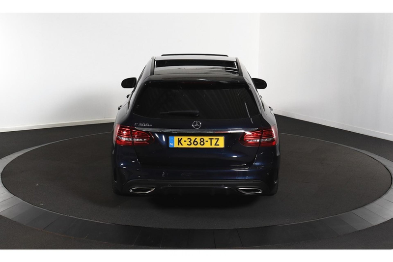 Mercedes-Benz C 300 e Business Solution AMG Limited — photo 5