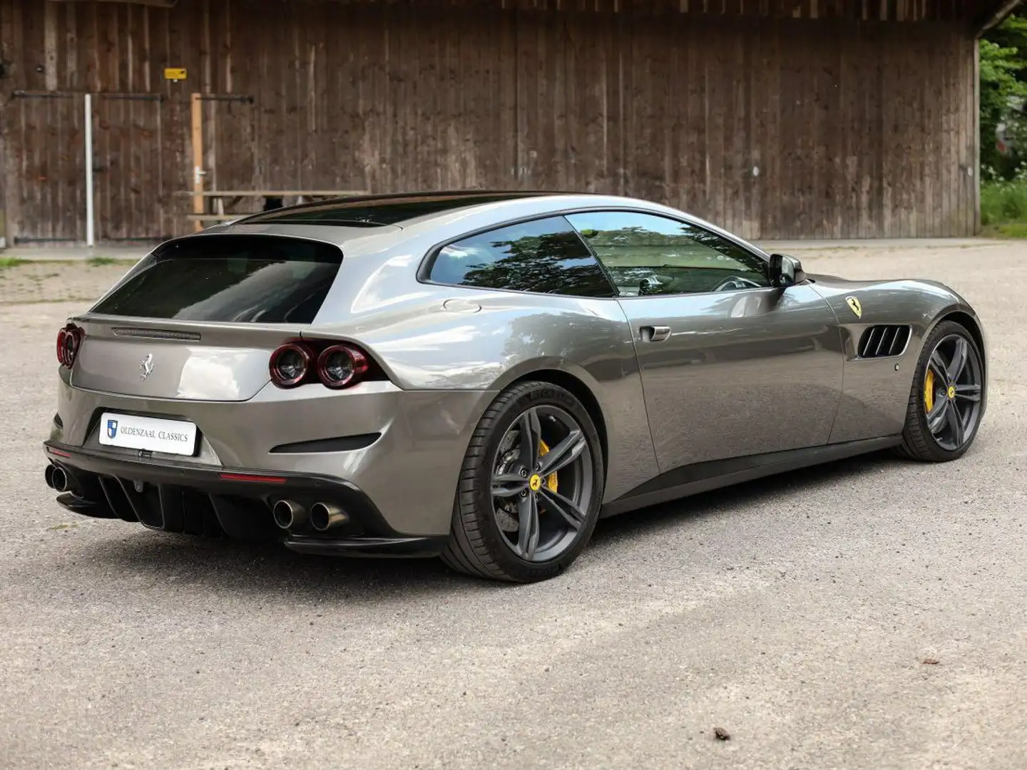 Ferrari GTC4 Lusso 6.3 V12 Сірий - 2