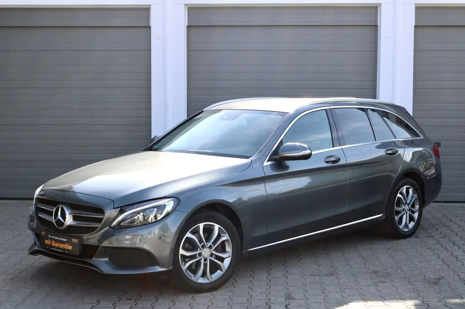 Mercedes-Benz C 180 C -Klasse C 180 T CGI/8 FACH/AHK/Business Plus Grau - 1