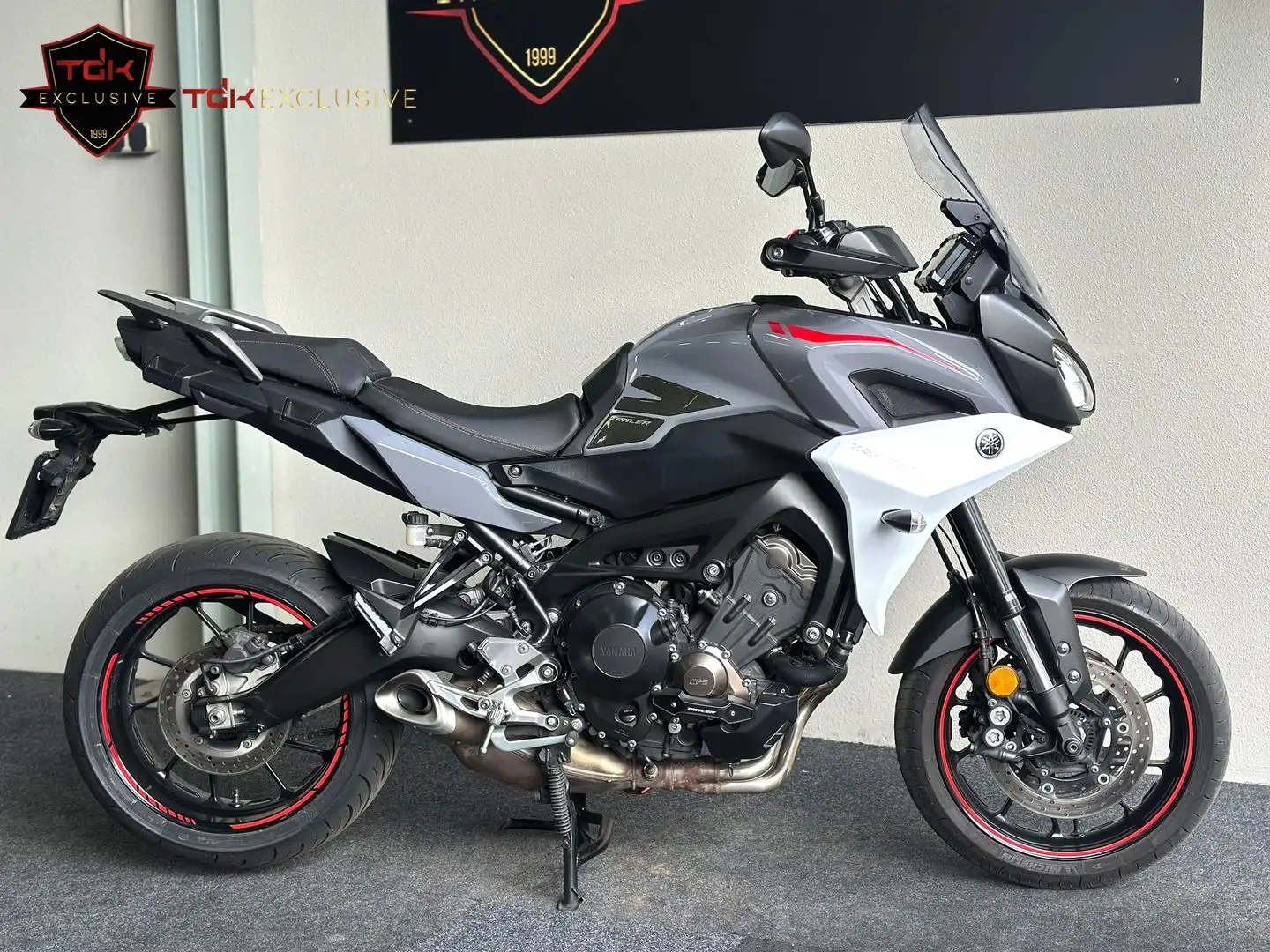 Yamaha Tracer 900 Gris - 2