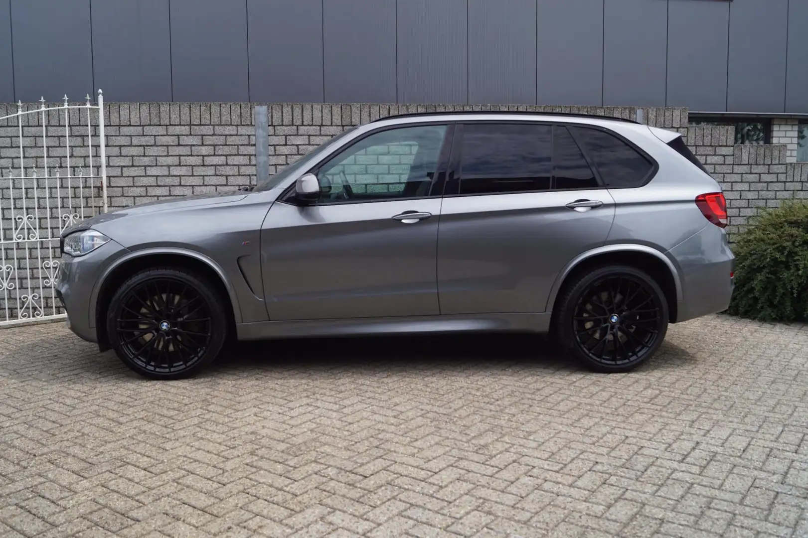 BMW X5 M50D X Drive Autom Panodak Soft Close Head Up Navi Gris - 2