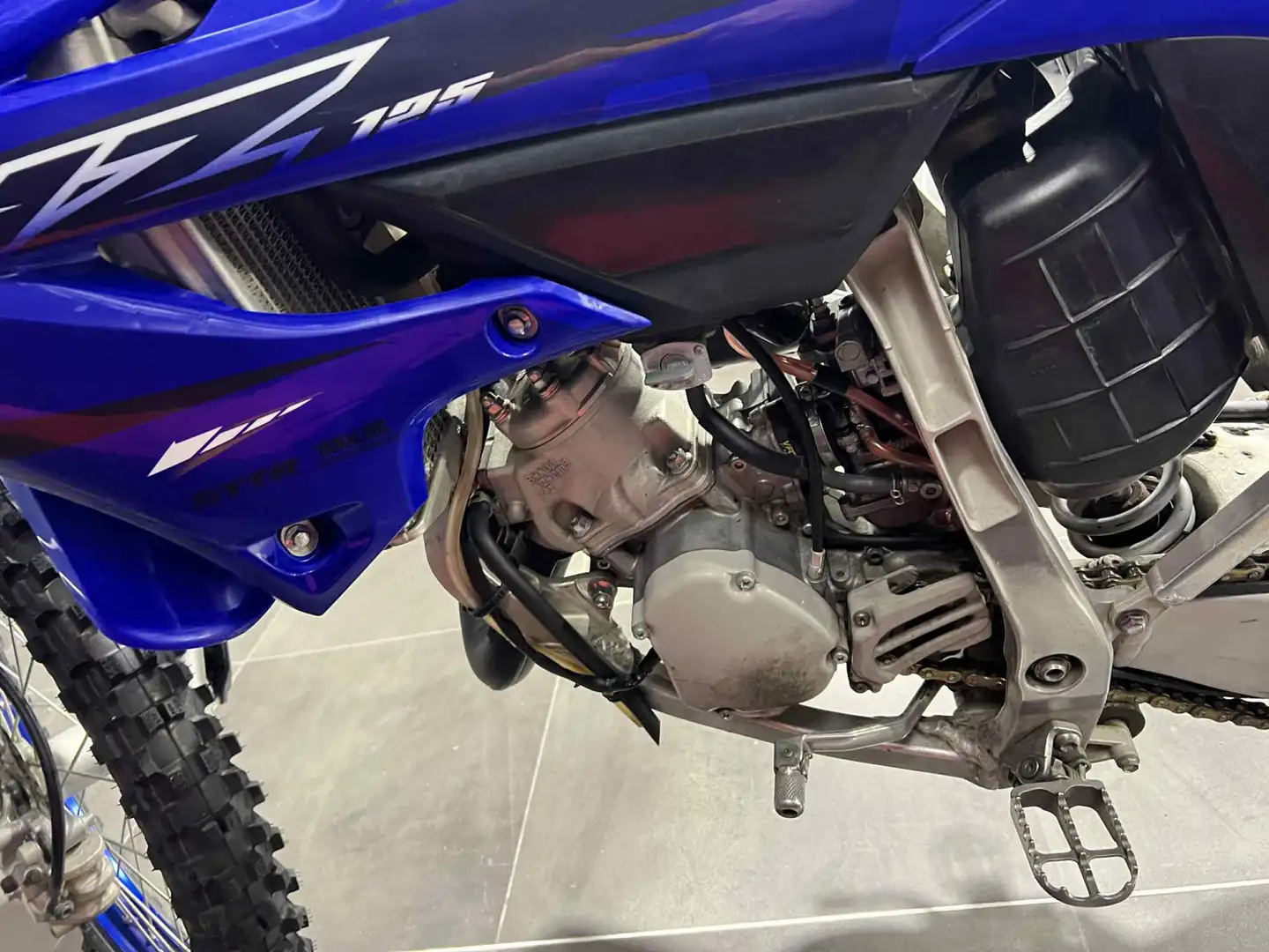 Yamaha YZ 125 Bleu - 2