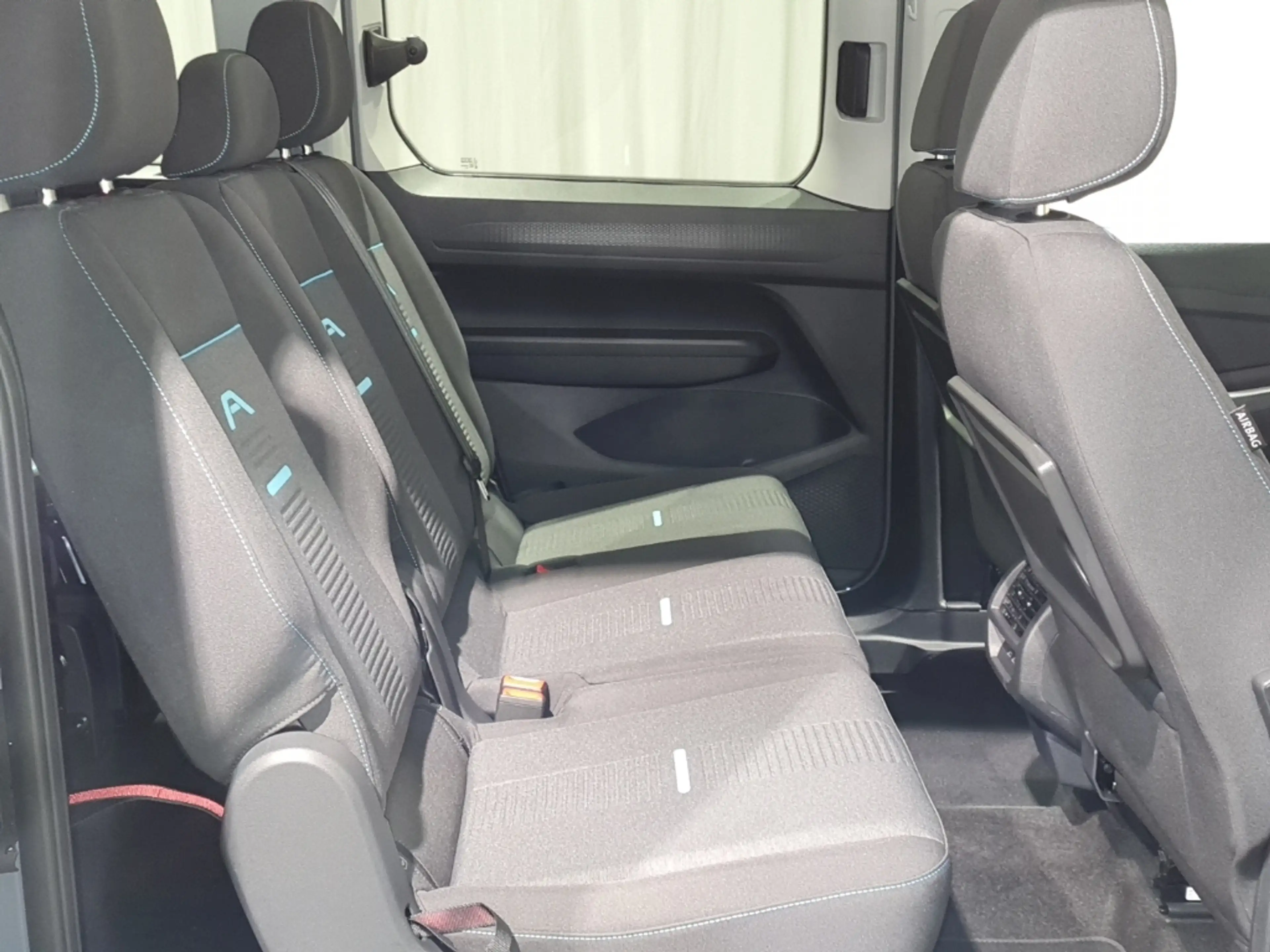Ford Tourneo Connect L2-Active 4x4 "AHK"LED"GJR" — photo 9