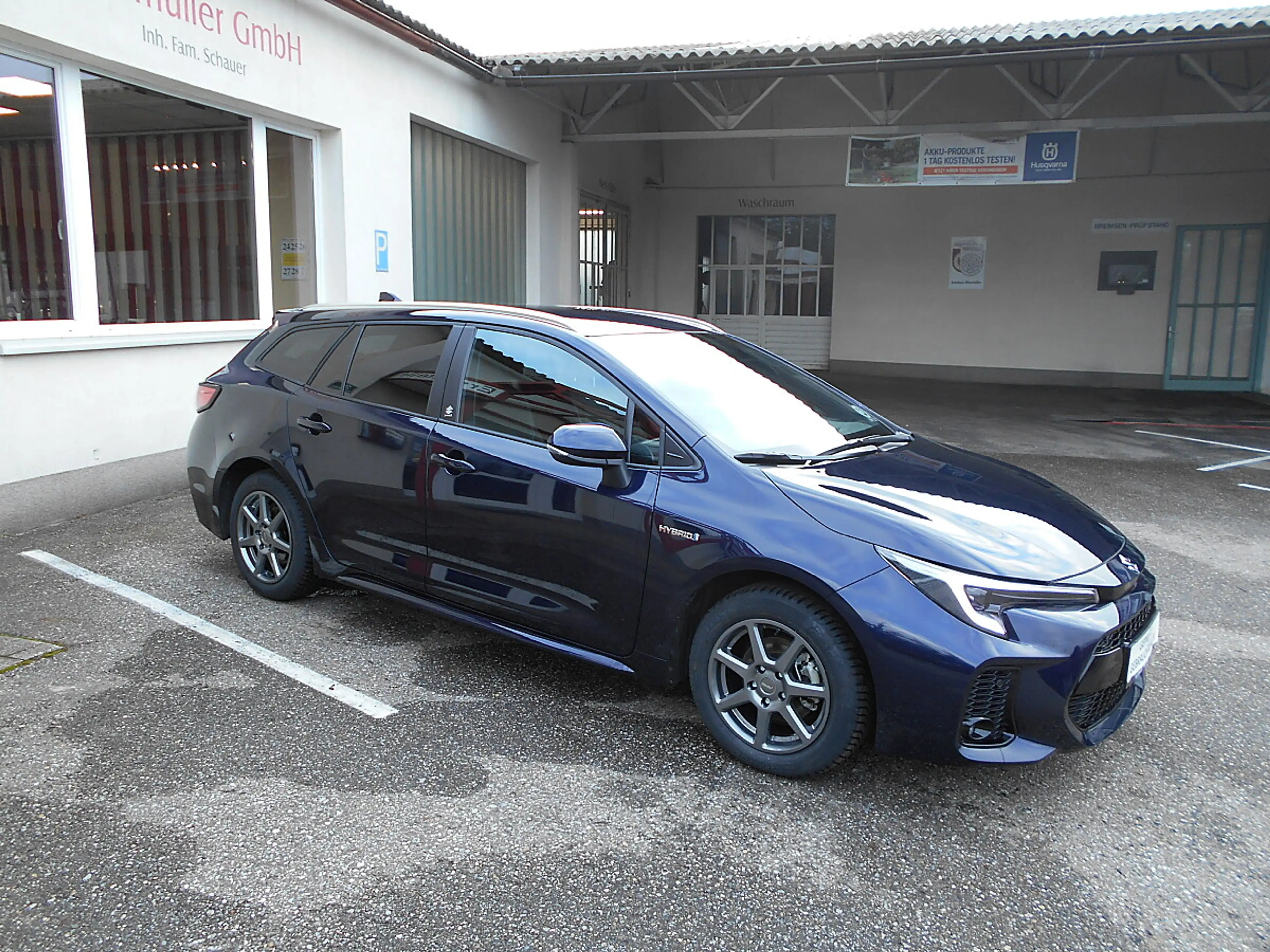 Suzuki Swace 1,8 HEV E-CVT Flash *Anhängerkupplung* — photo 2