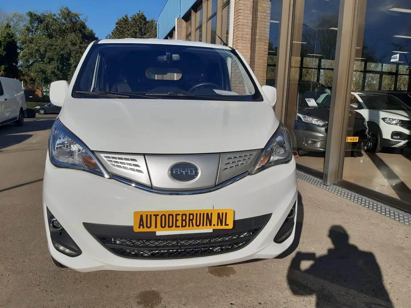 BYD ETP3 WLTP 230Km L&R Schuifdeur 45 kWh Leer Airco Achter Blanco - 2
