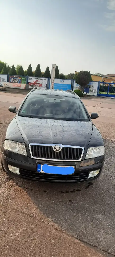 Skoda Octavia Octavia Combi 1.6 FSI Elegance Schwarz - 1