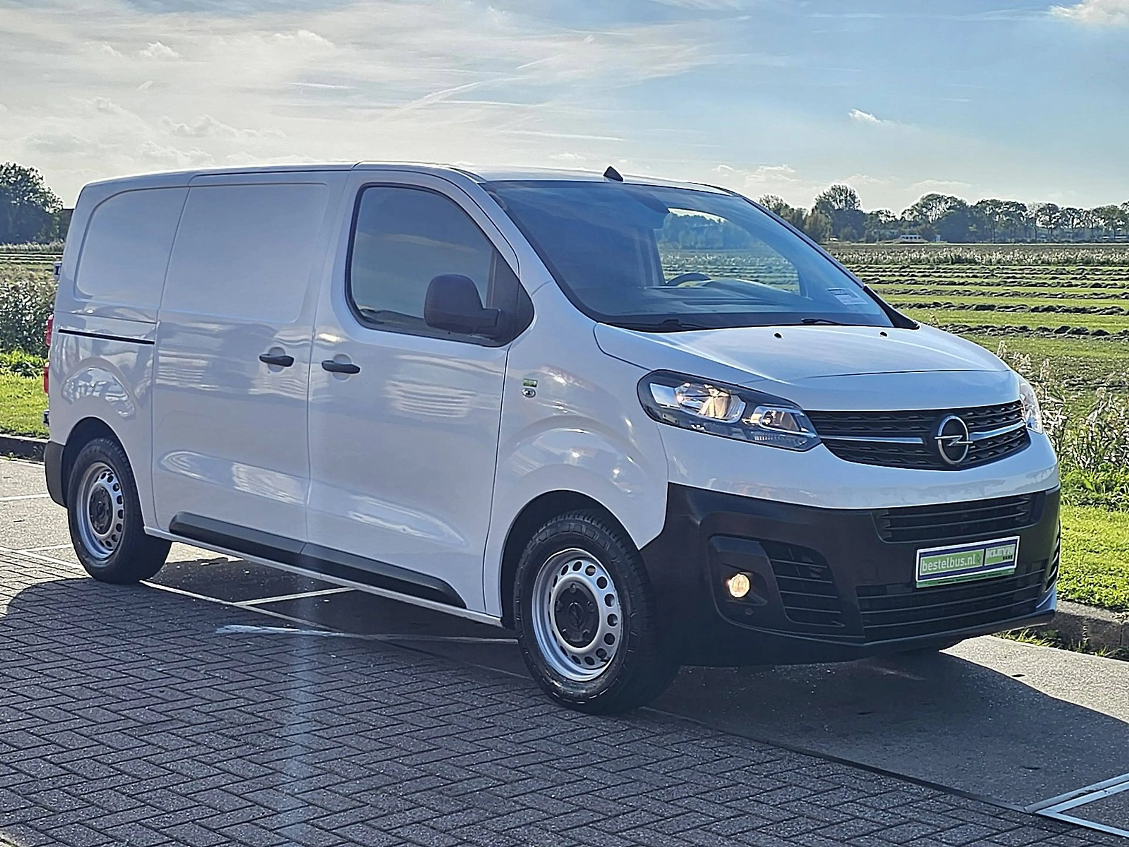 Opel Vivaro 1.5 L2 Navi NAP Euro6 Airco Trekhaak 3-Zits/Leer C — photo 5