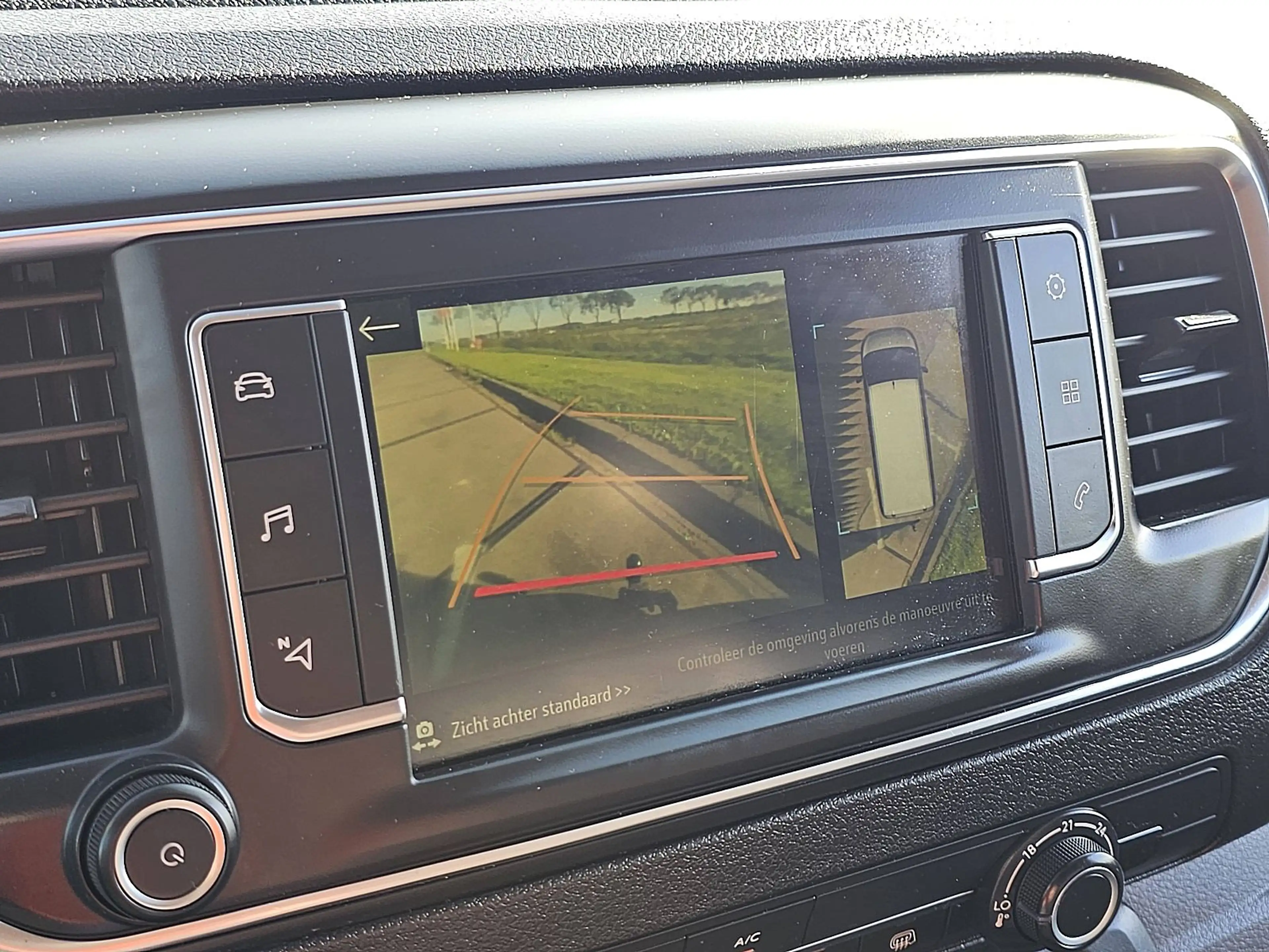 Opel Vivaro 1.5 L2 Navi NAP Euro6 Airco Trekhaak 3-Zits/Leer C — photo 17