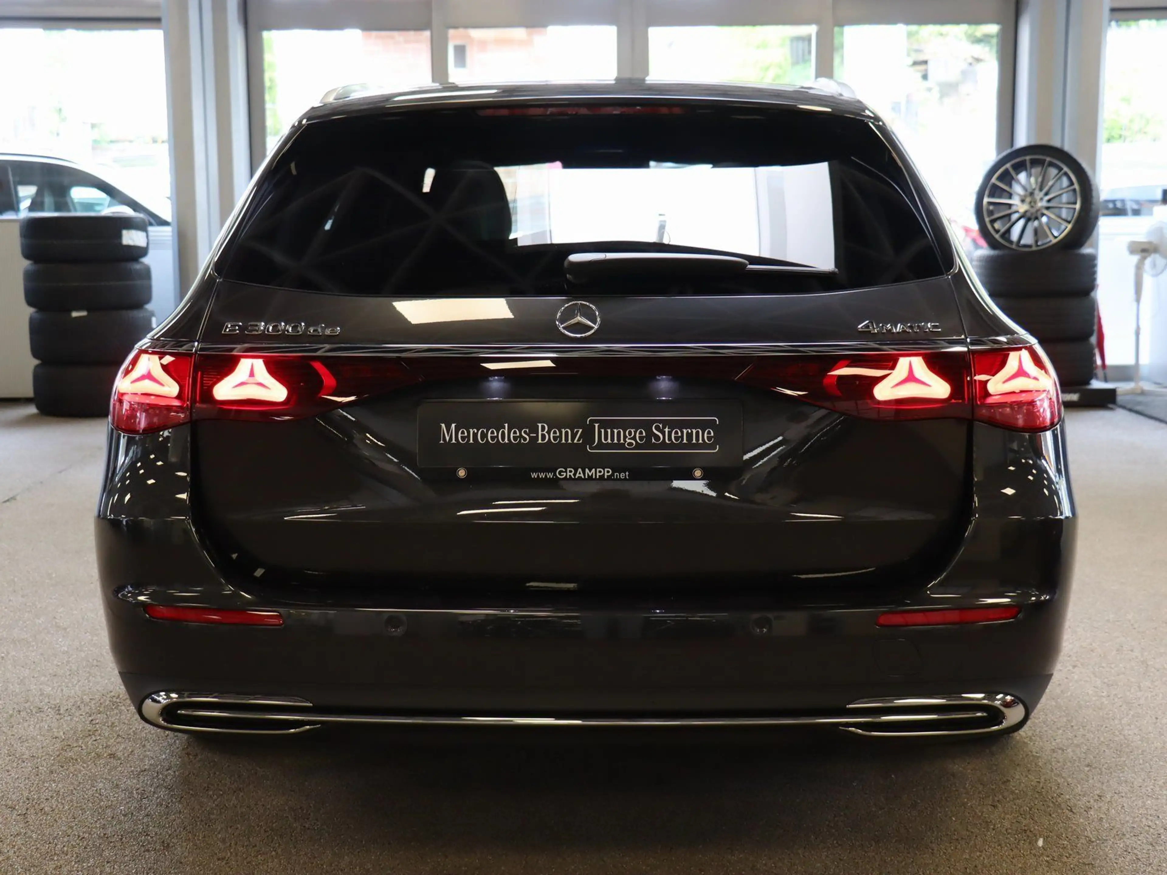 Mercedes-Benz E 300 T de 4M Exclusive Premium-Plus/AHK/Massage — photo 5