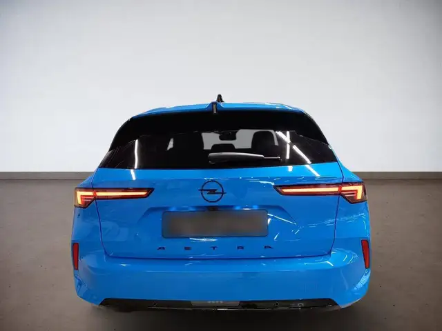 Opel Astra view 7