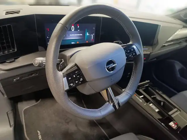 Opel Astra view 13