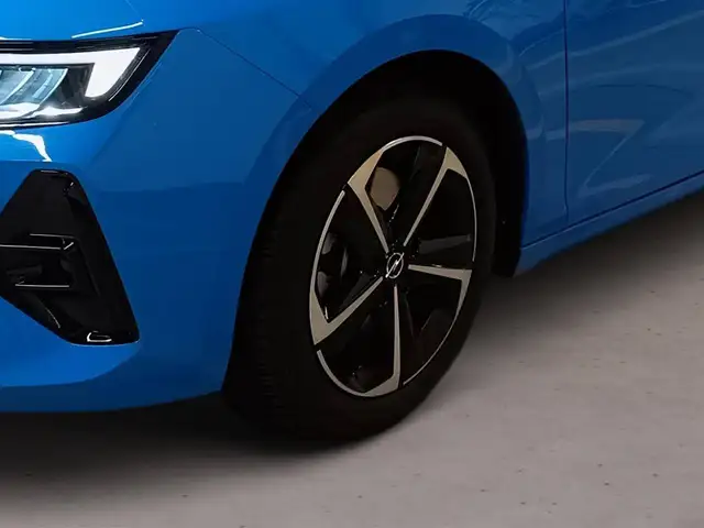 Opel Astra view 8