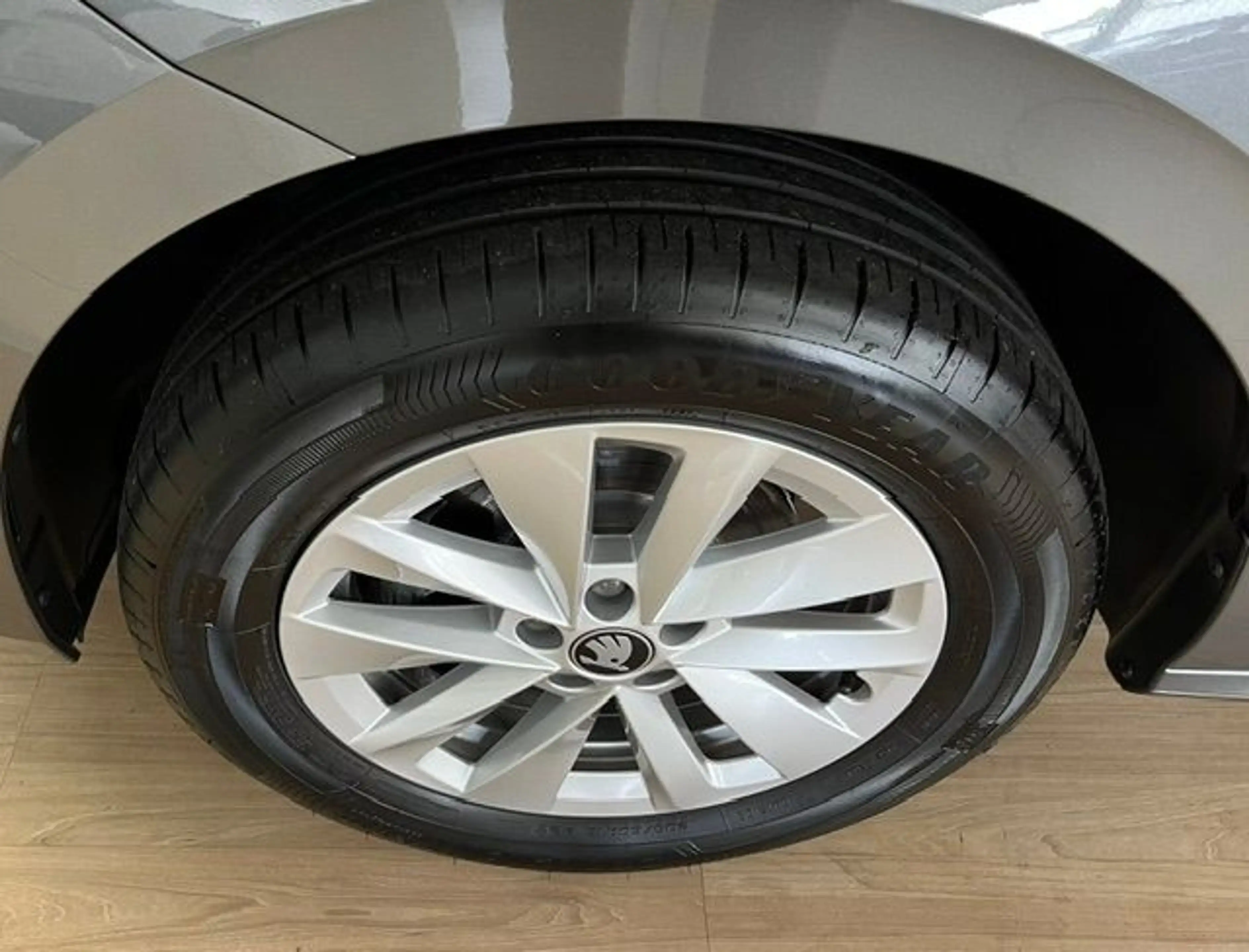 Skoda Kamiq 1.5 TSI DSG Selection+KlimaAT+Virtual Cock — photo 6
