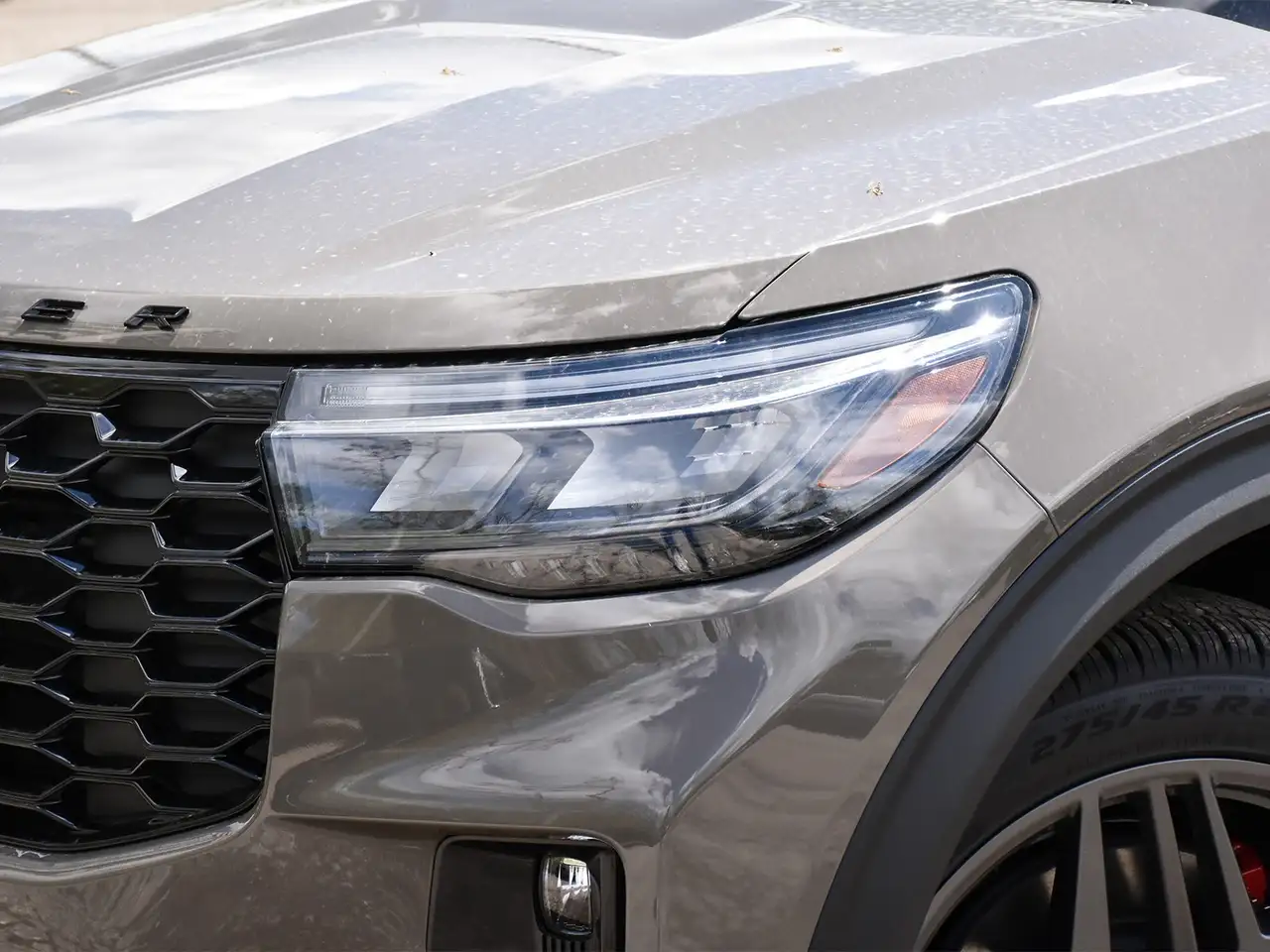 Ford Explorer снимка Ford Explorer