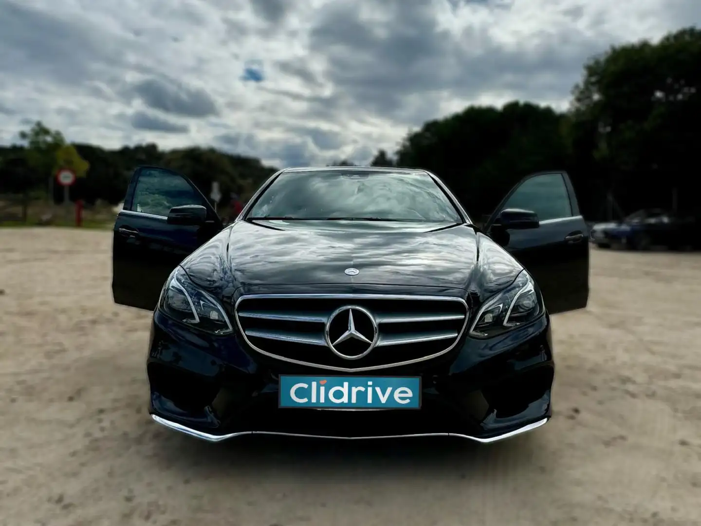 Mercedes-Benz E 220 BT Avantgarde Aut. Negro - 2