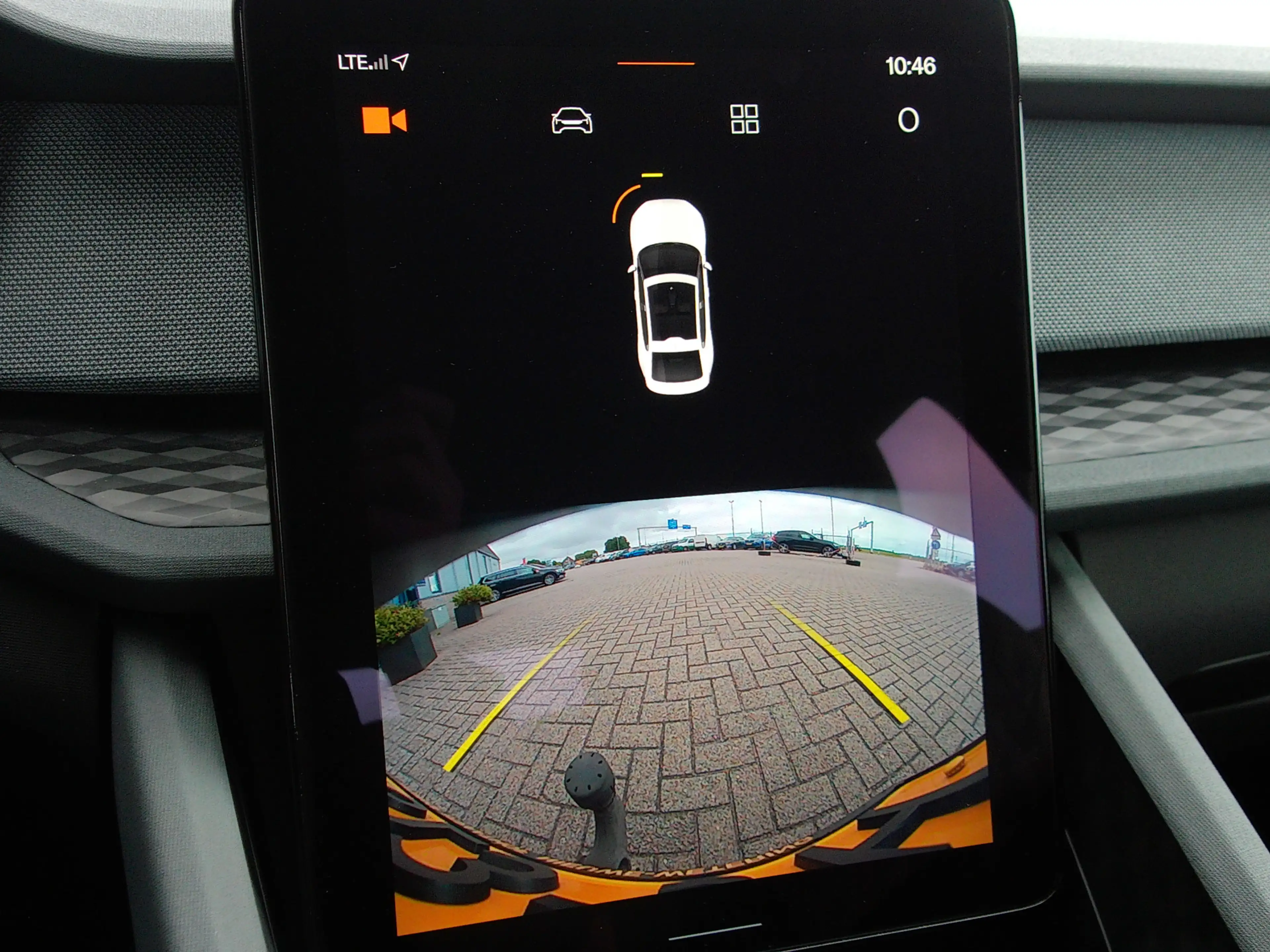 Polestar 2 Standard Range 63 kWh, SOH 92.1 % / Trekhaak / Car — photo 15