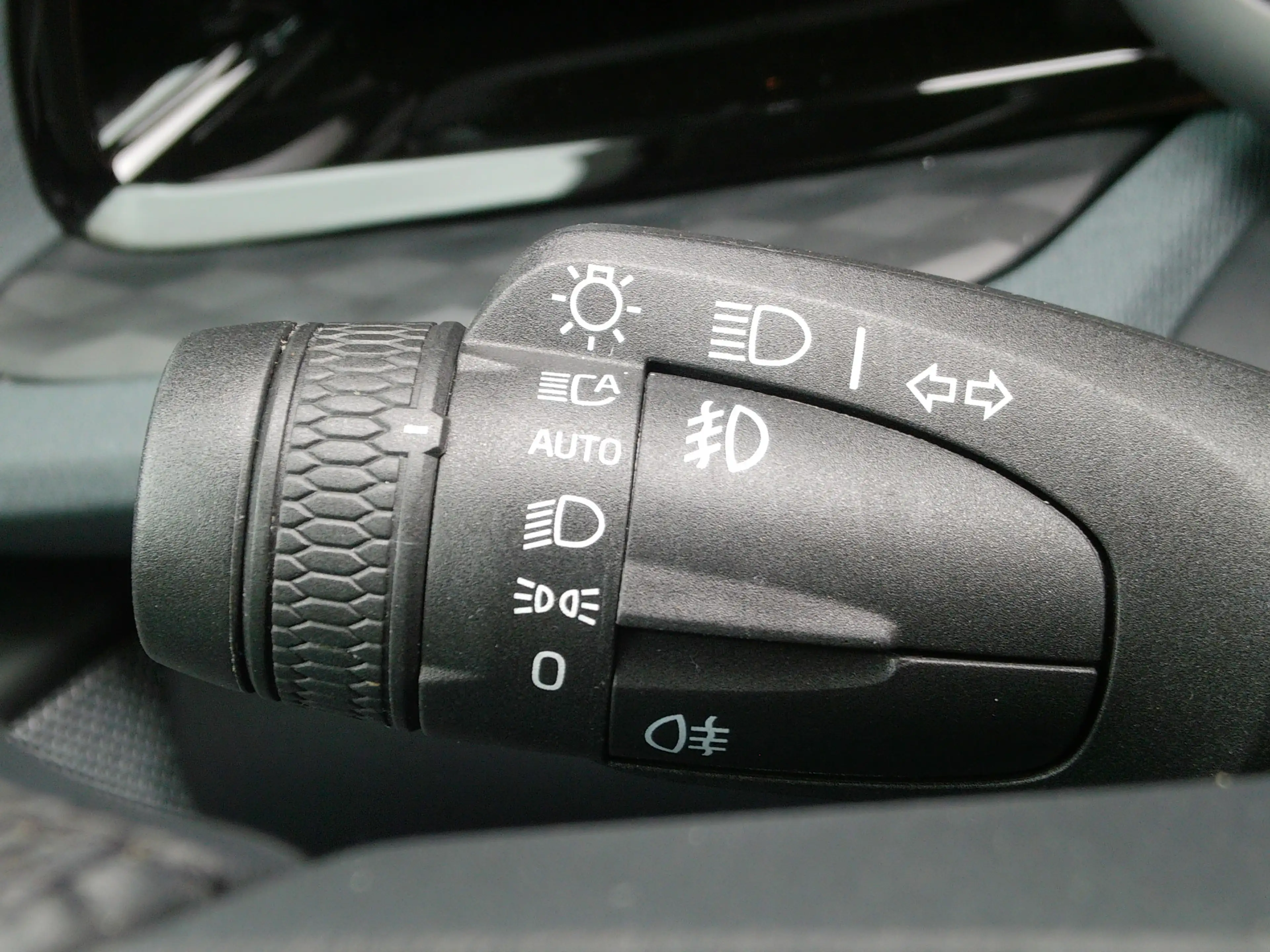 Polestar 2 Standard Range 63 kWh, SOH 92.1 % / Trekhaak / Car — photo 8