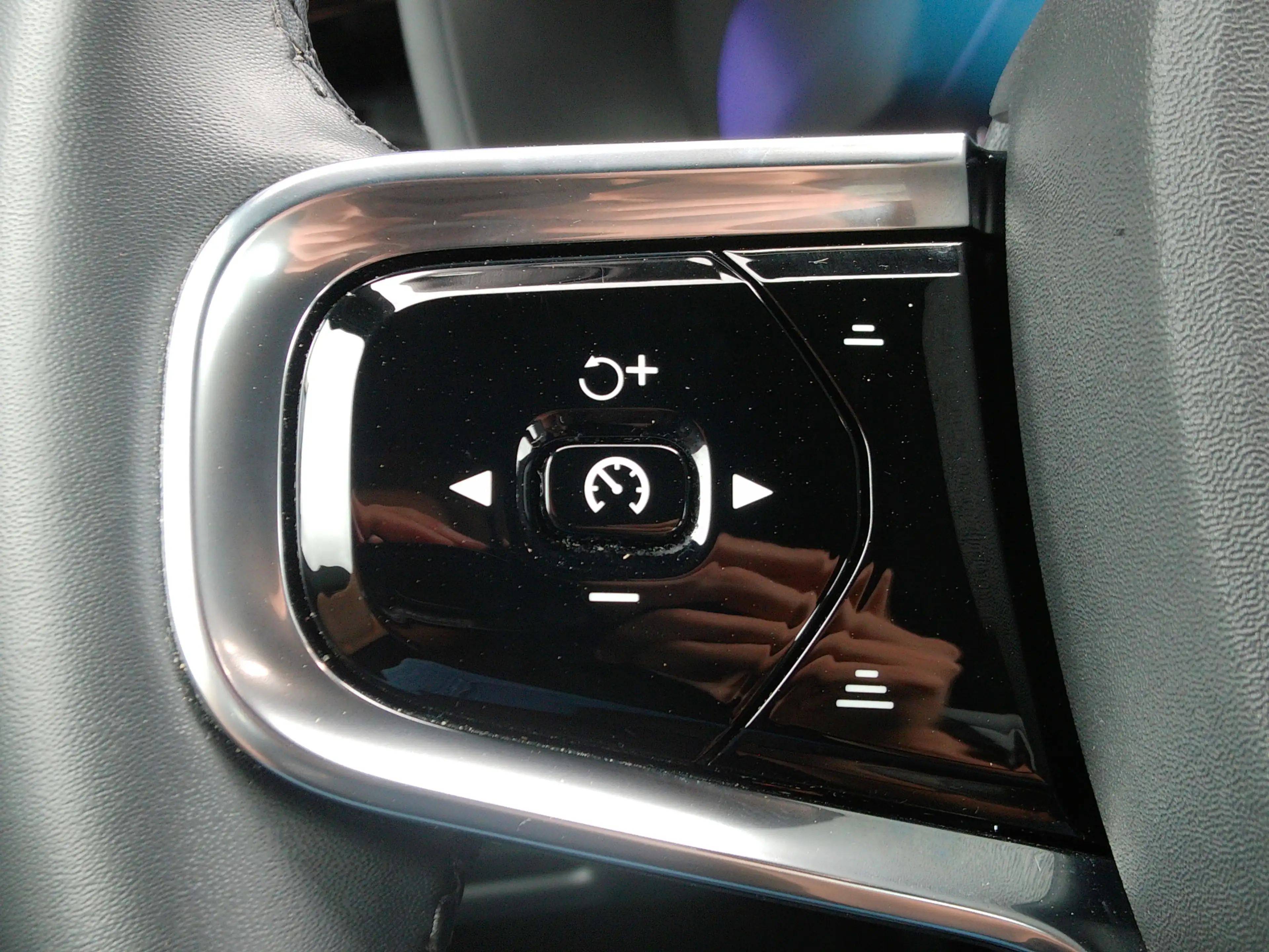 Polestar 2 Standard Range 63 kWh, SOH 92.1 % / Trekhaak / Car — photo 9