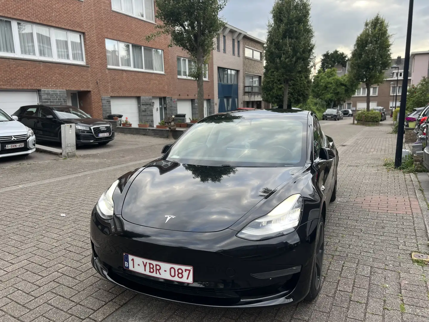 Tesla Model 3 Standard Reichweite Plus Hinterradantrieb - 1