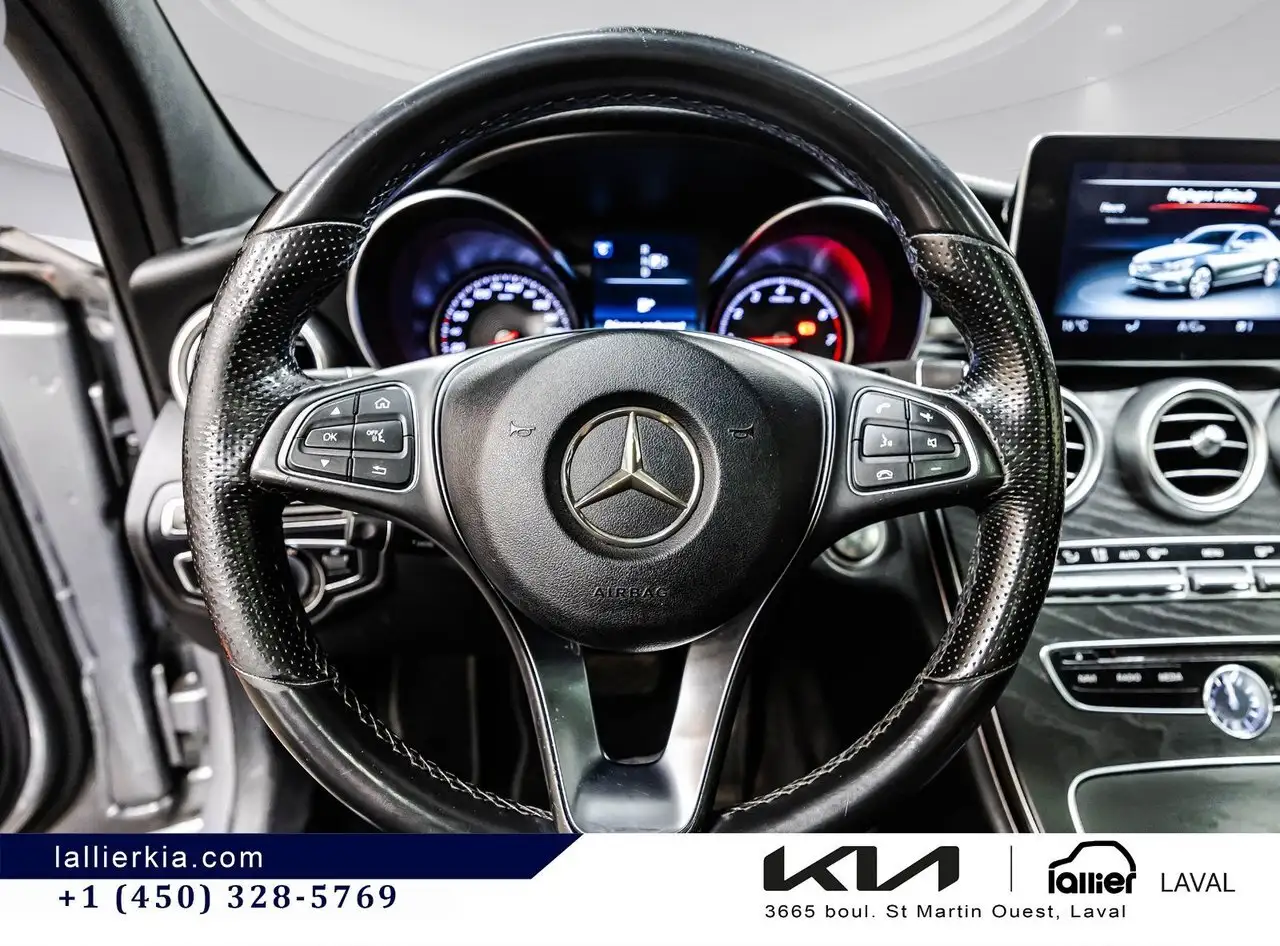Mercedes-Benz C-Class снимка Mercedes-Benz C-Class