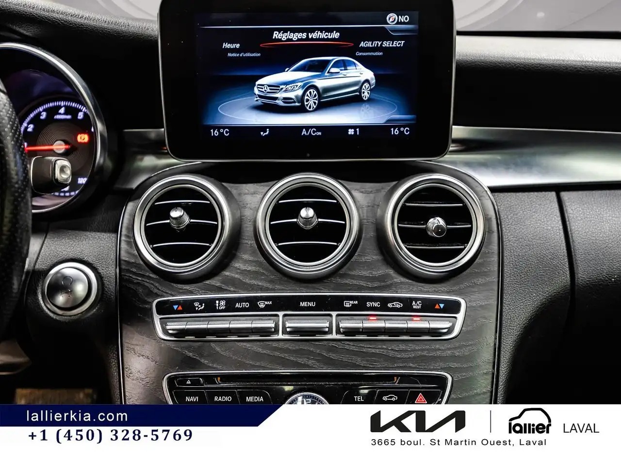 Mercedes-Benz C-Class снимка Mercedes-Benz C-Class