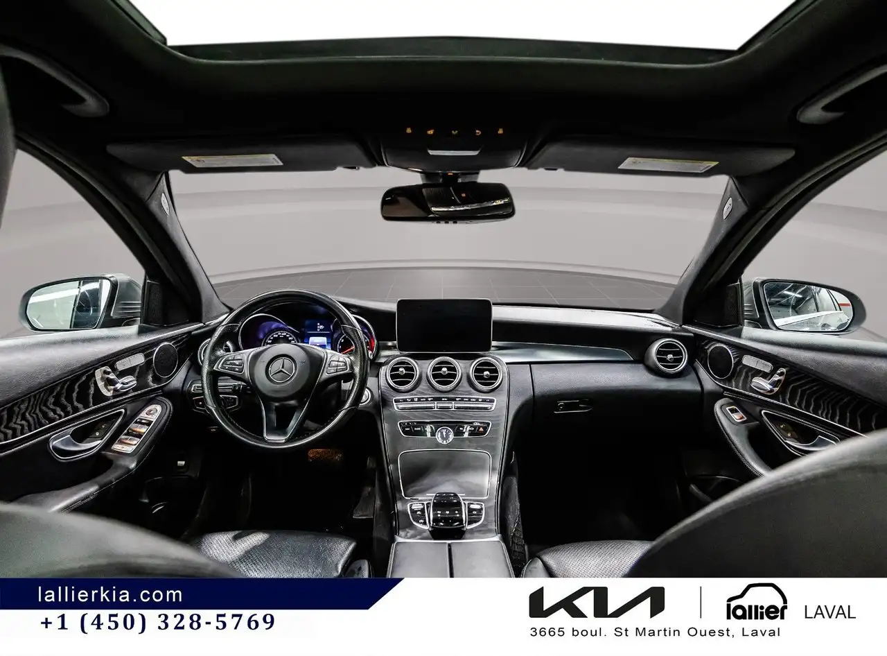 Mercedes-Benz C-Class снимка Mercedes-Benz C-Class