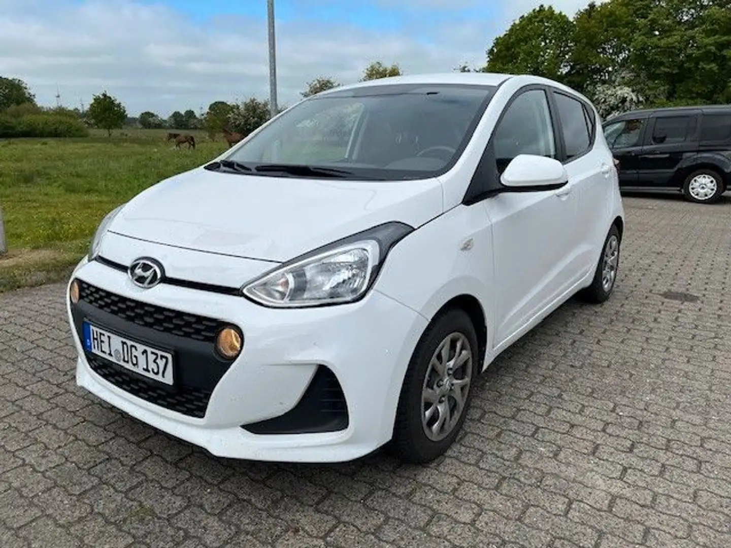 Hyundai i10 Trend*Klima*SHZ*So+Wi-Räder* Wit - 1