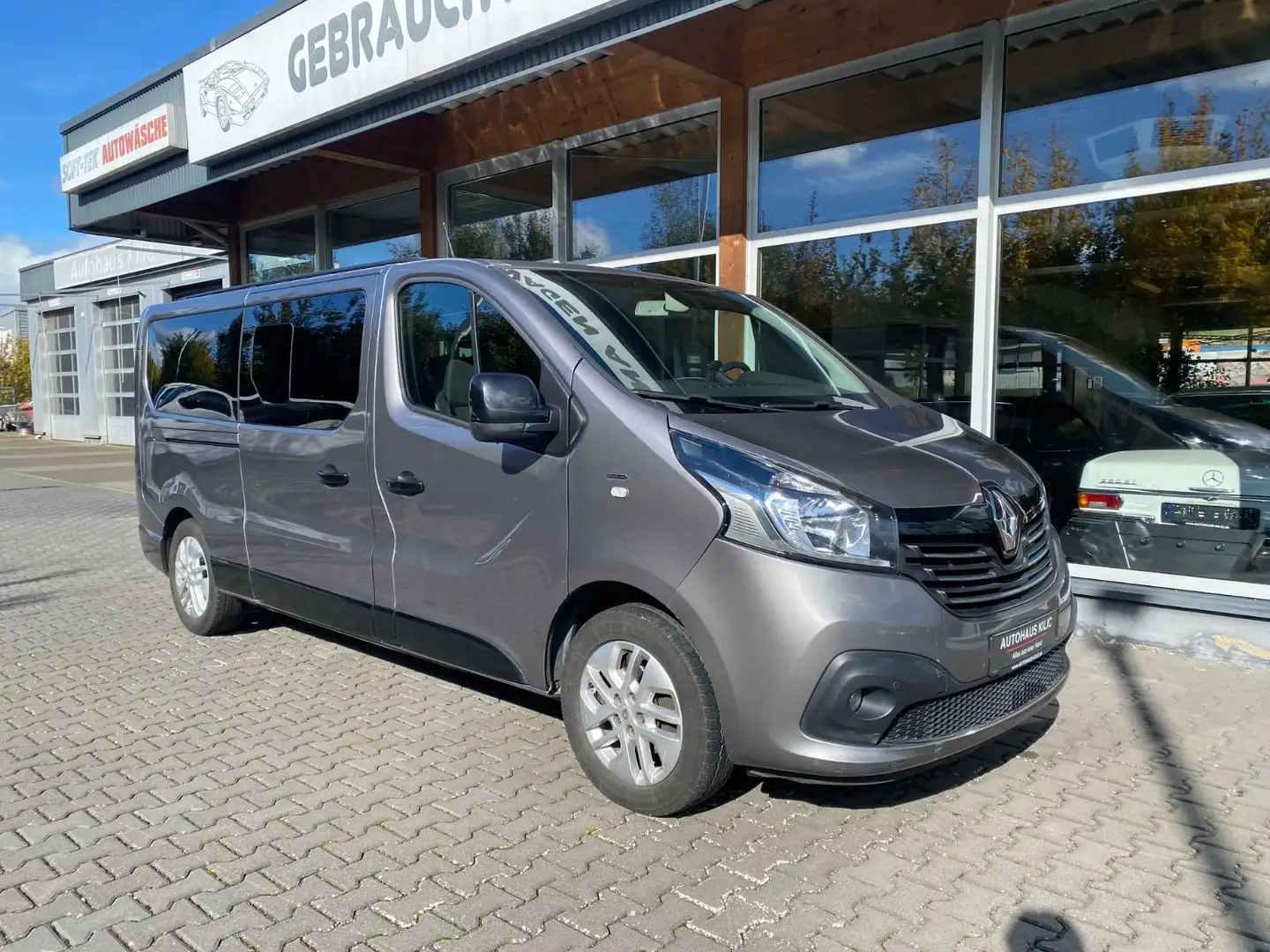 Renault Trafic Combi L2H1 Grand SpaceClass AHK Gris - 1