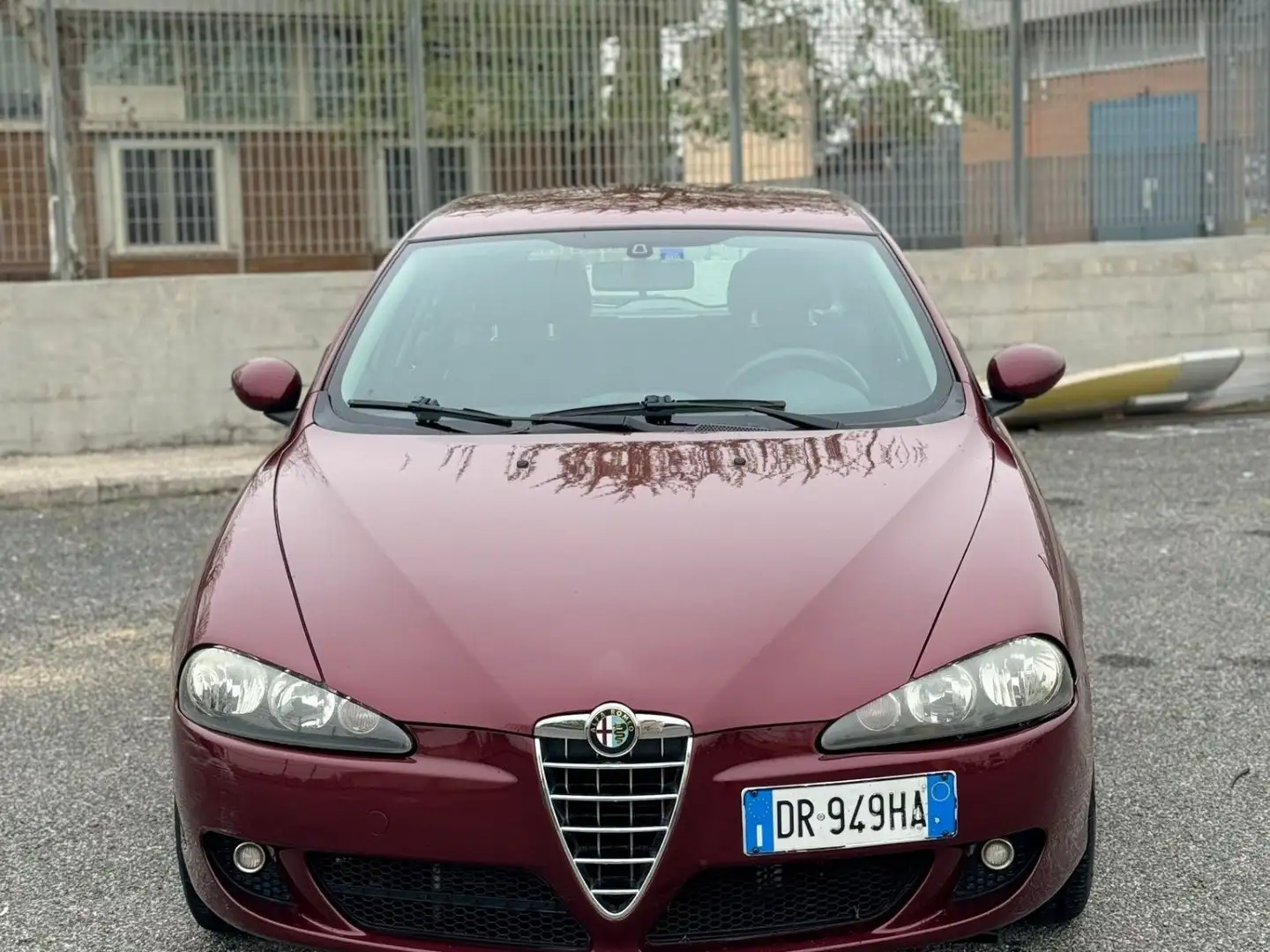 Alfa Romeo 147 5p 1.9 jtd BlackLine 120cv Piros - 1